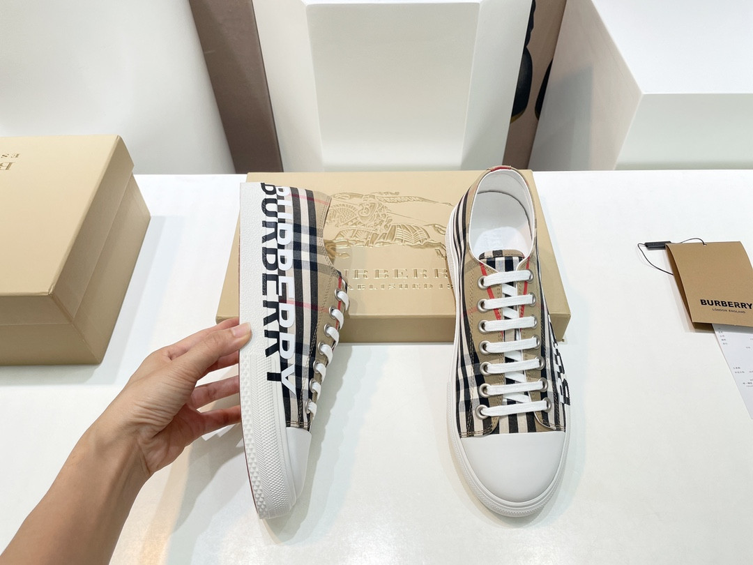 UA Burberry Check Sneakers