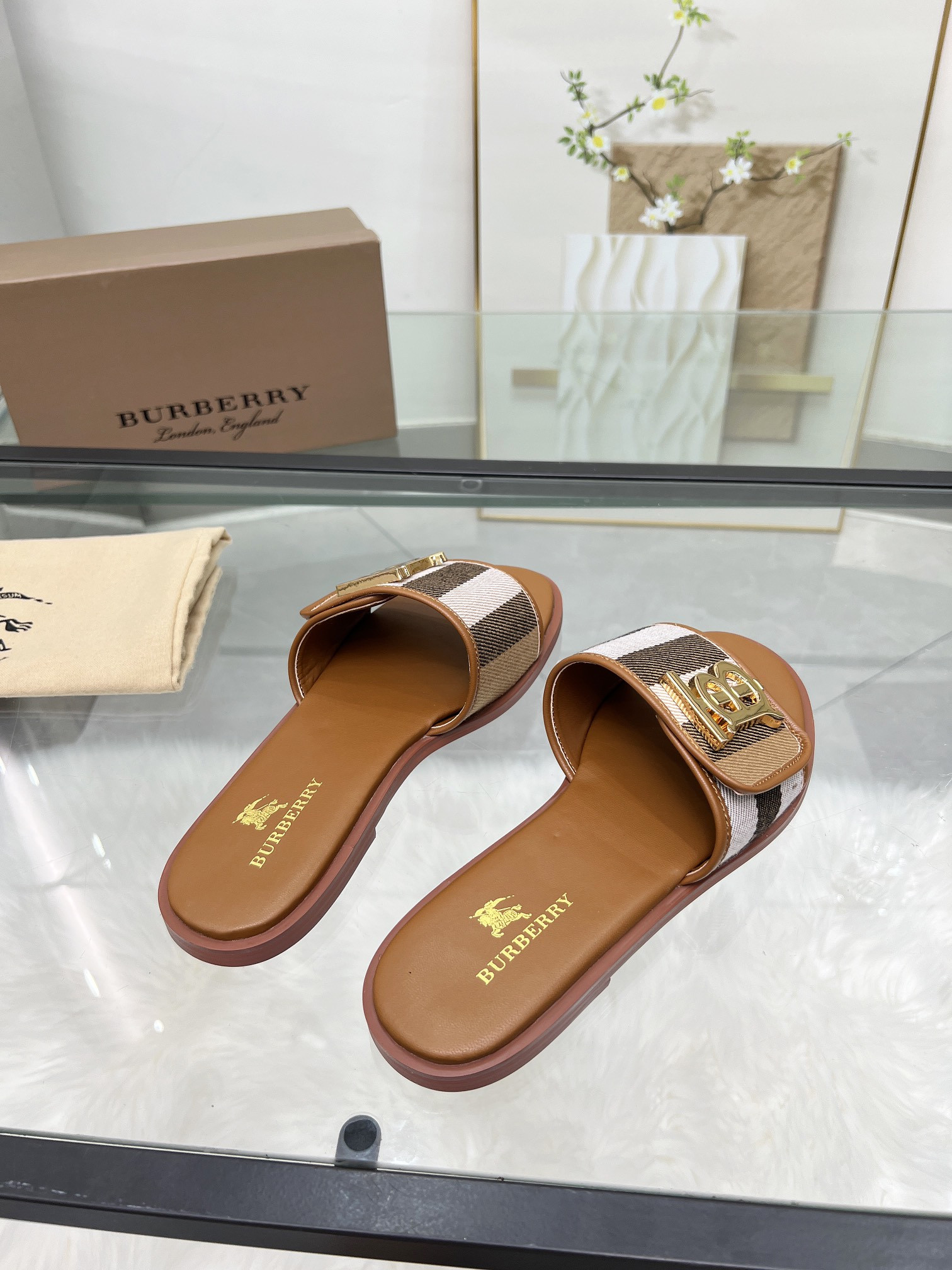 UA Burberry Slides