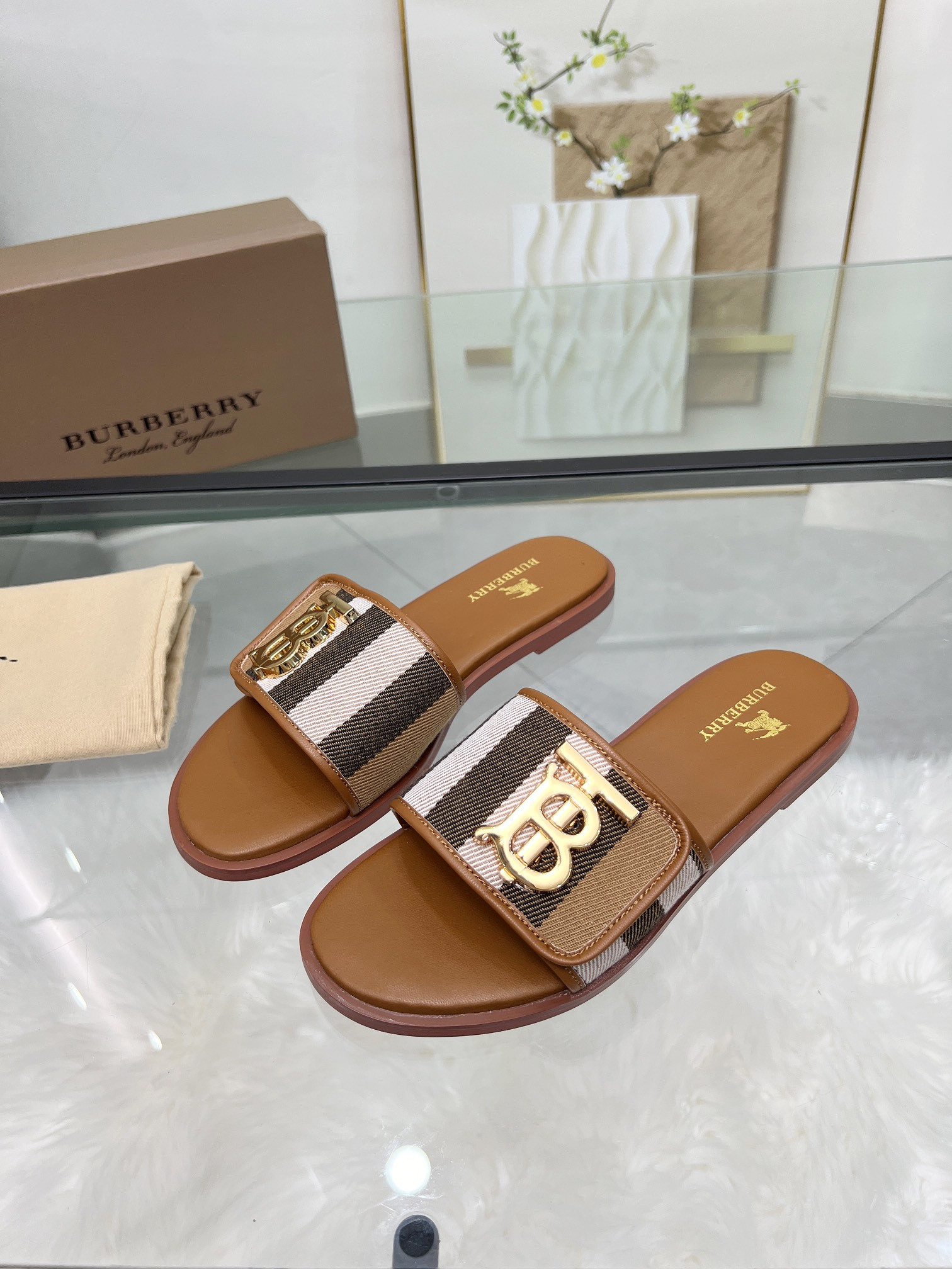 UA Burberry Slides