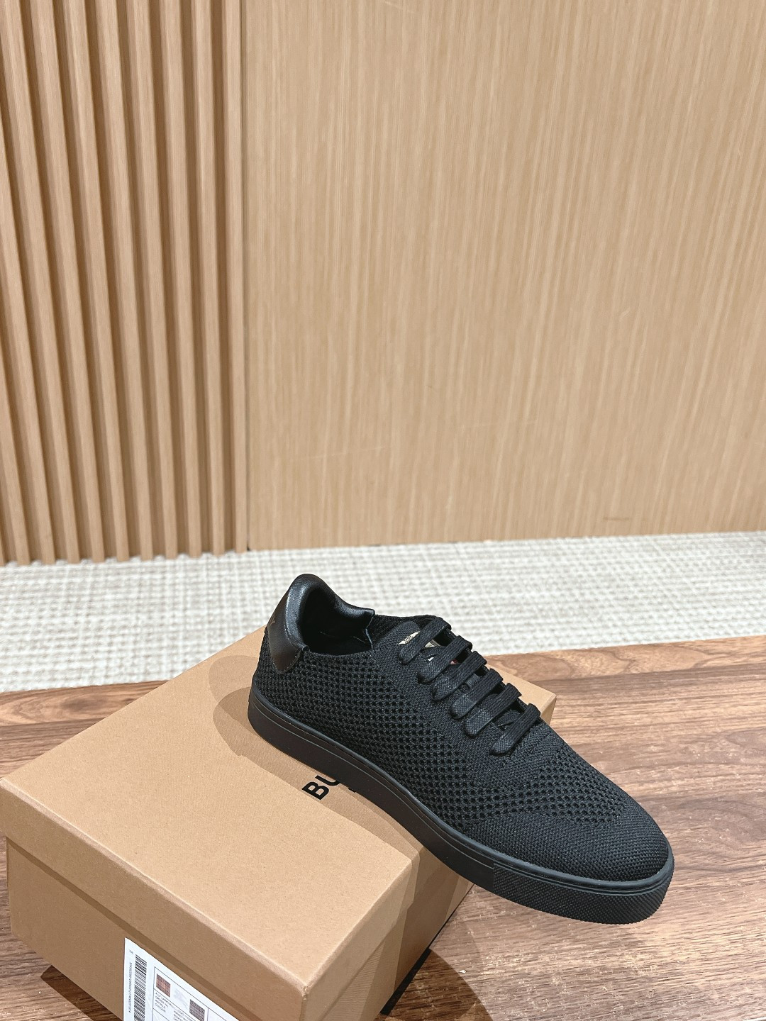 UA Burberry Sneakers