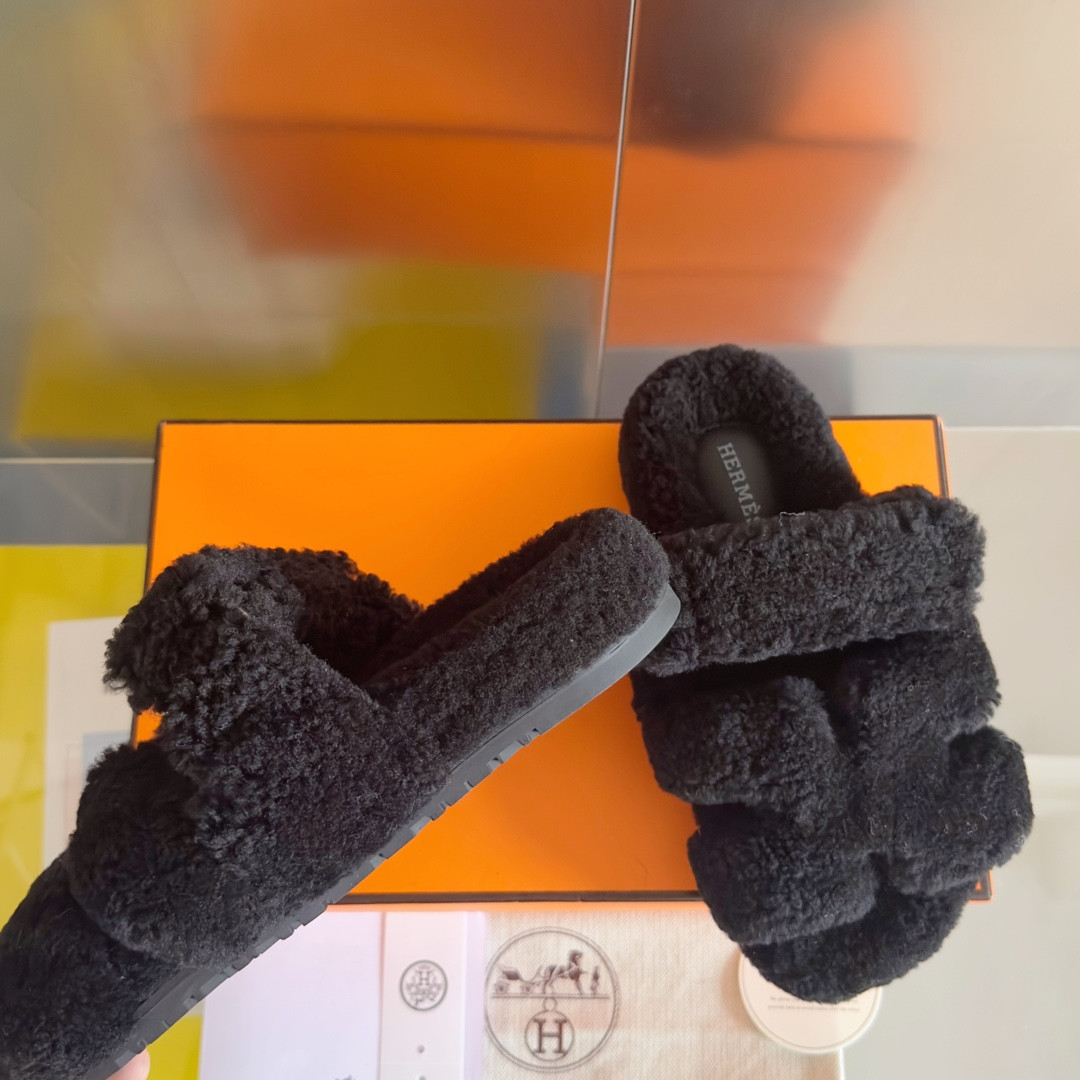 UA Hermès Chypre sandal