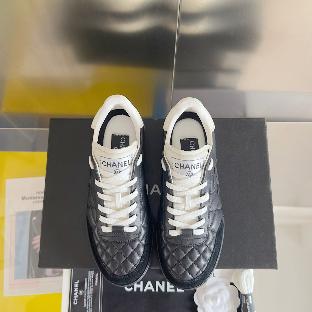 UA CHANEL SNEAKER