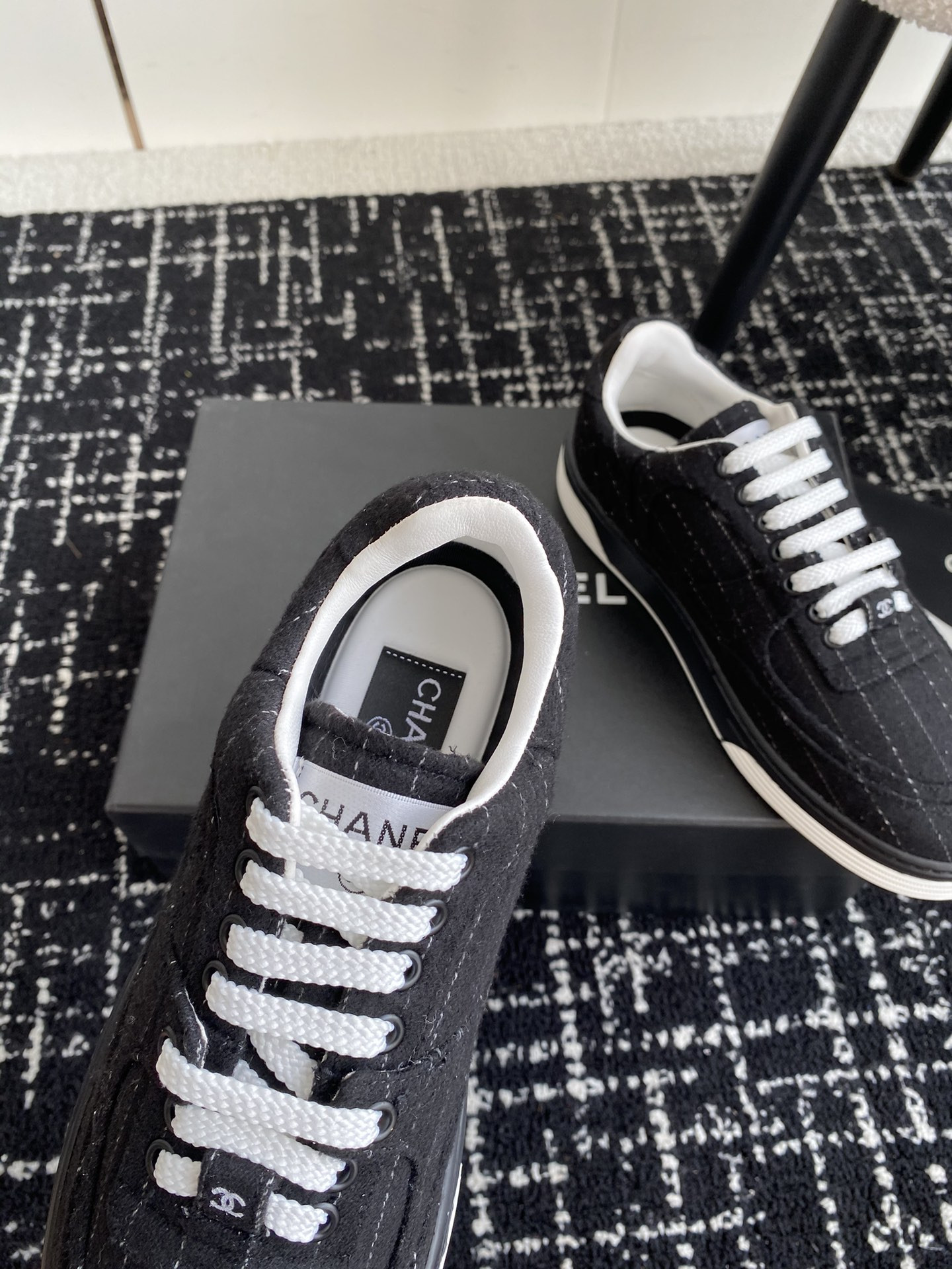 UA CHANEL SNEAKER