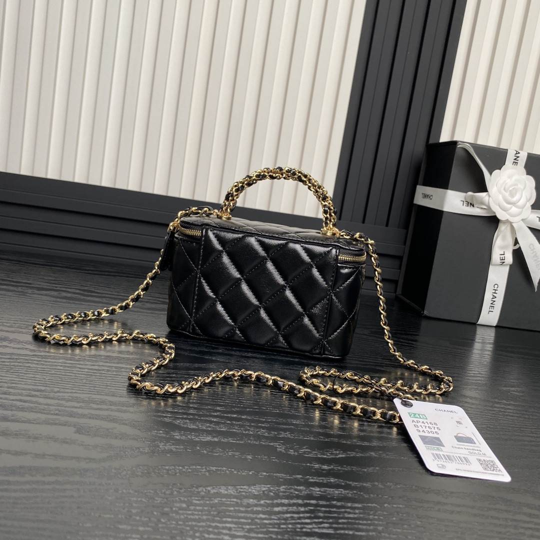 Chanel Clutch With Chain 9.5x 17x 8CM