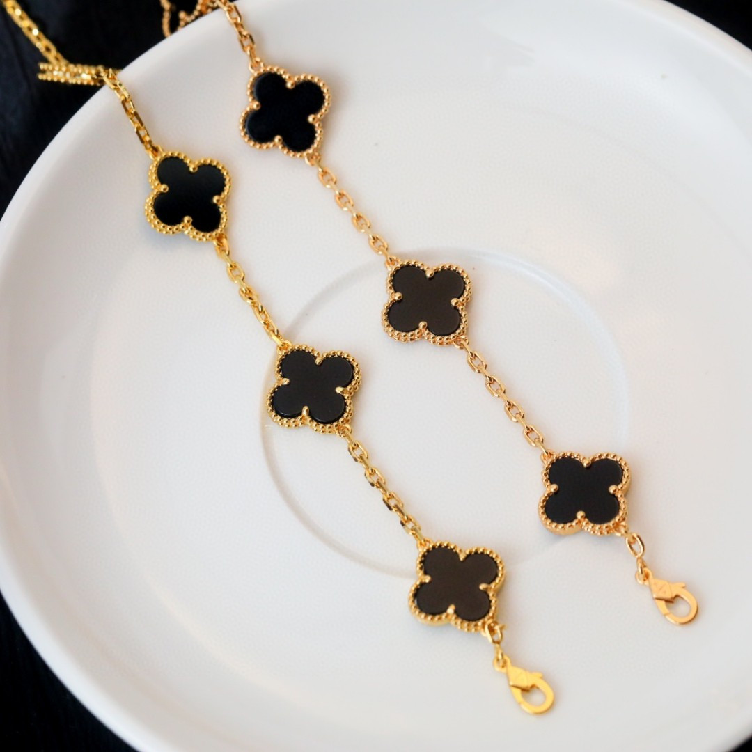 Van Cleef & Arpels Vintage Alhambra bracelet, 5 motifs 19cm