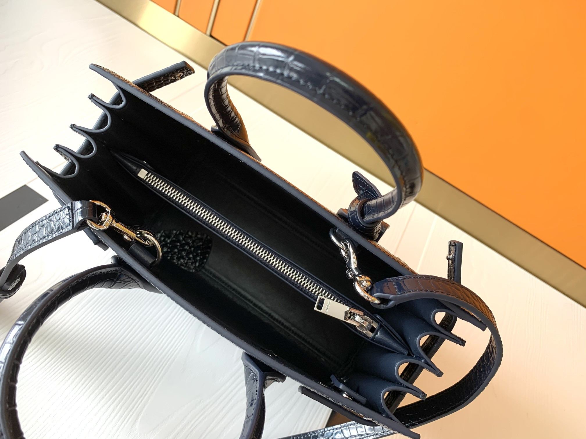 YSL SAC DE JOUR IN EMBOSSED CROCODILE LEATHER - baby 26x13.5x12.5cm