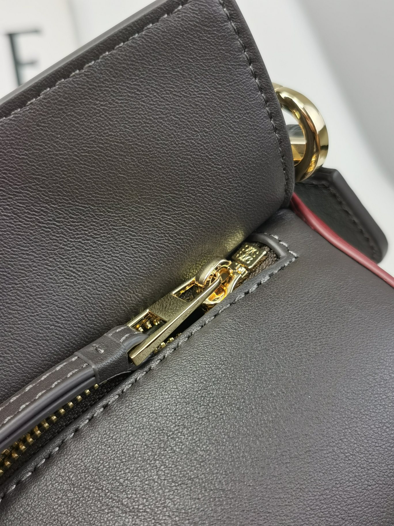 LOEWE Small Puzzle bag in classic calfskin 24x10.5x16.5cm