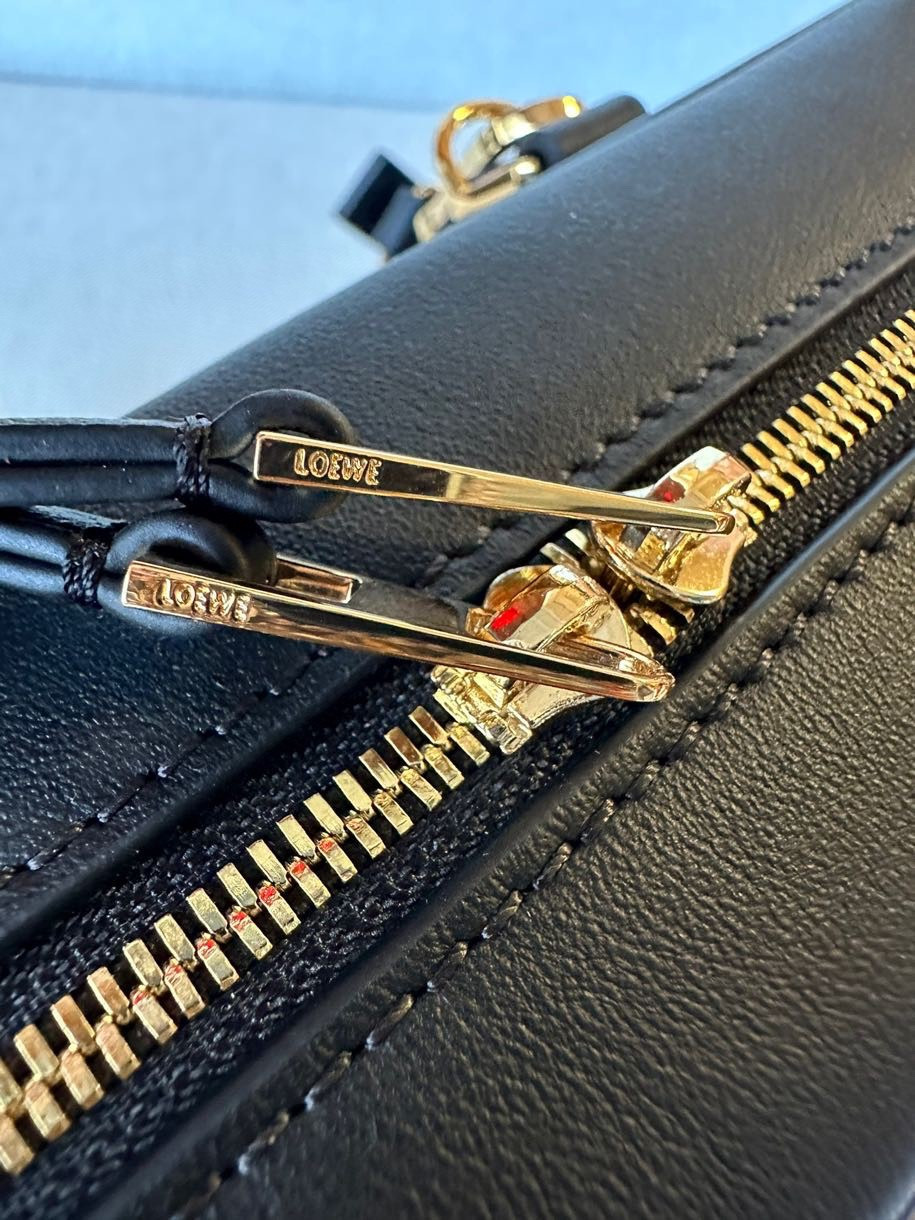 LOEWE Amazona 23x15x19cm