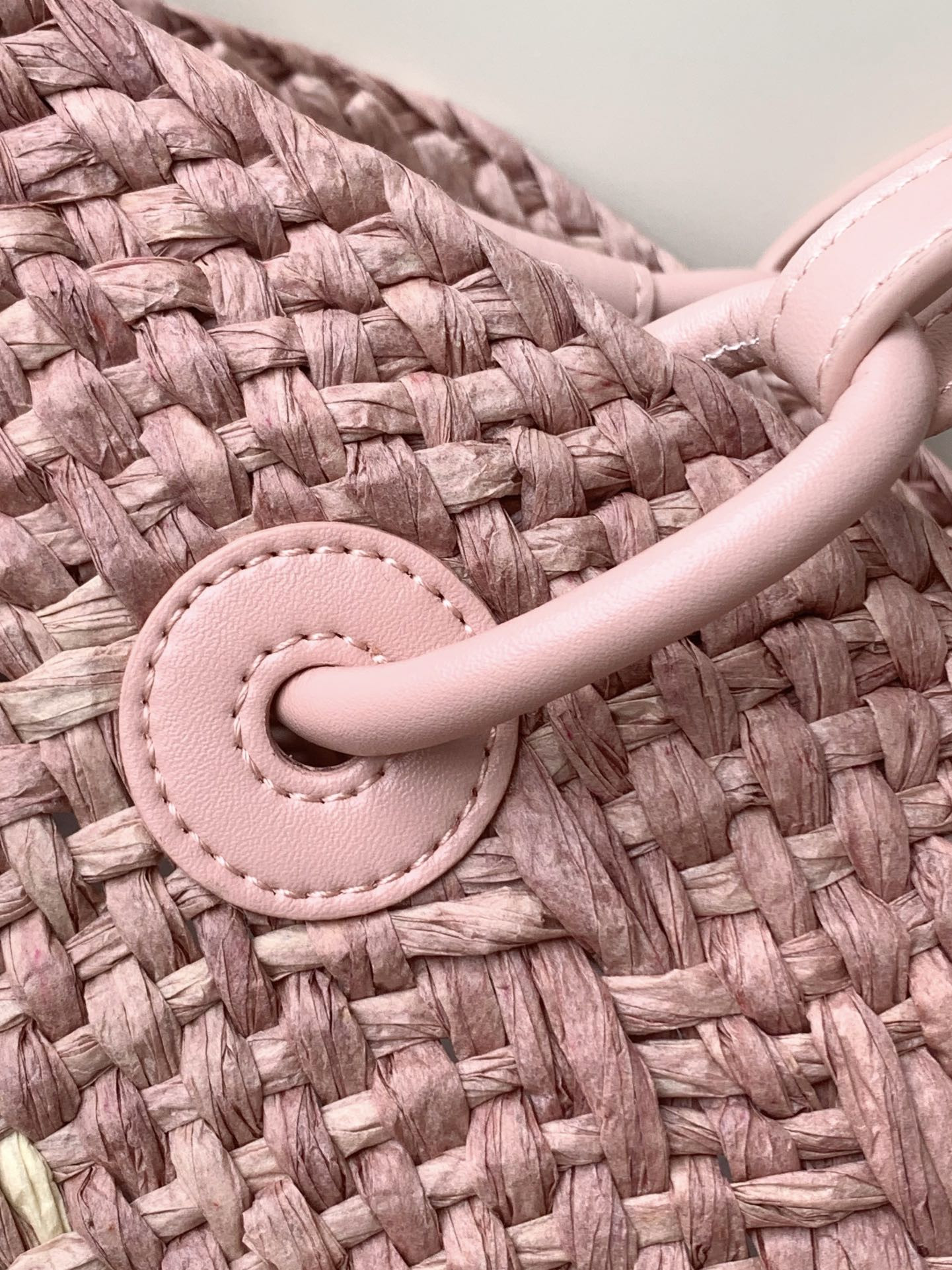 LOEWE Anagram Baske 46x24x15cm