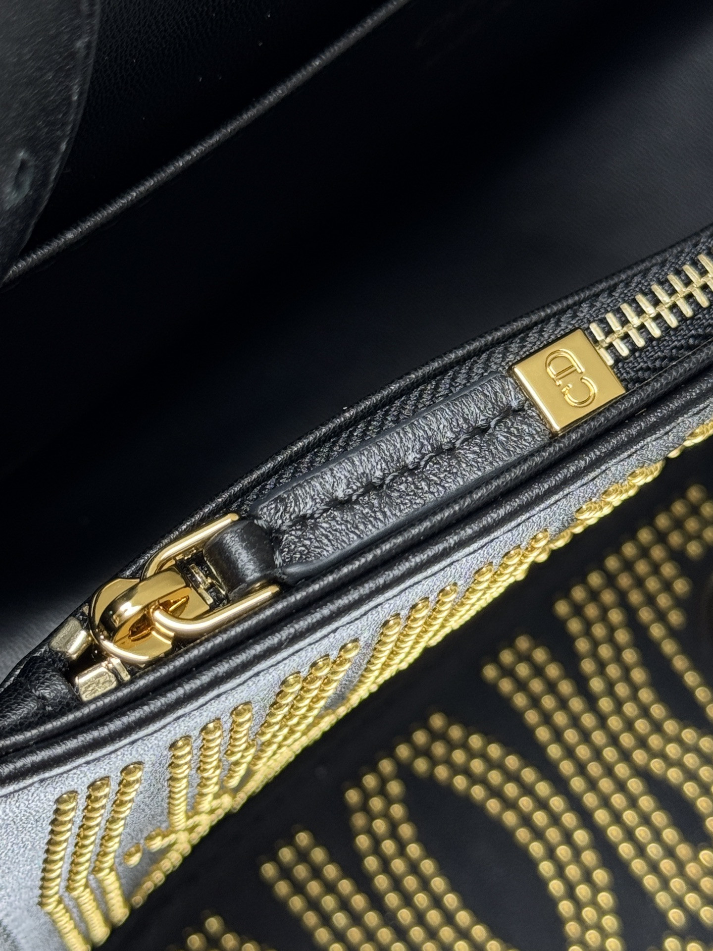 Dior Miss Dior flap bag 22 x 11 x 6 cm