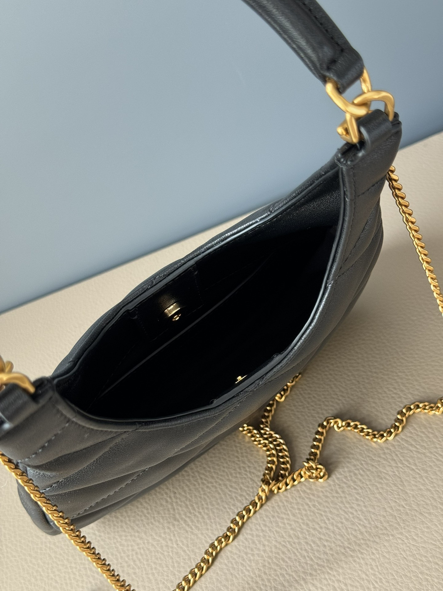 YSL SADE hobo in lambskin 19 X 21 X 4 CM