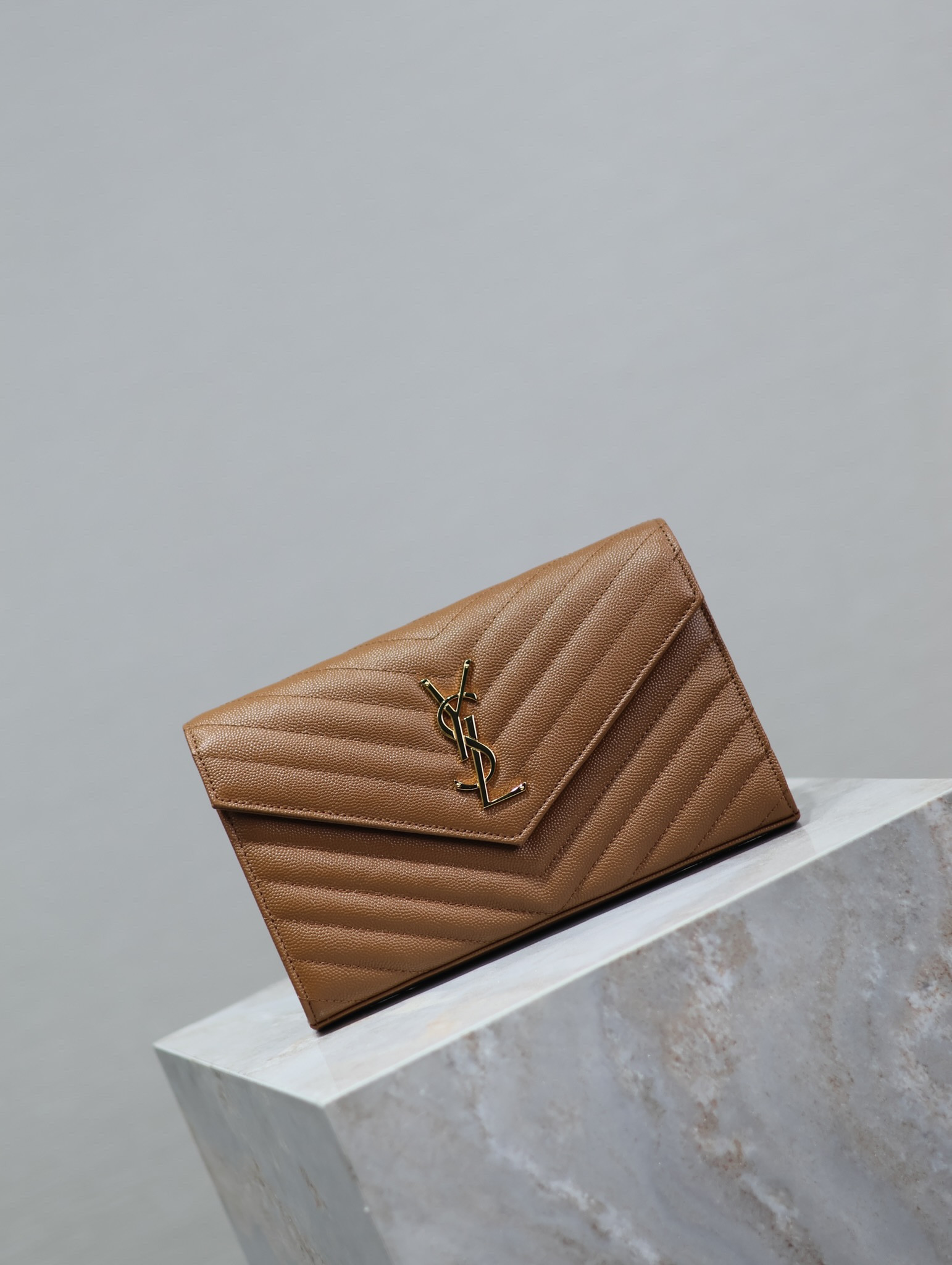 YSL Cassandra Monogram Classic Chain Wallet in Grained Poudre Leather 22.5 x 14 x 4cm