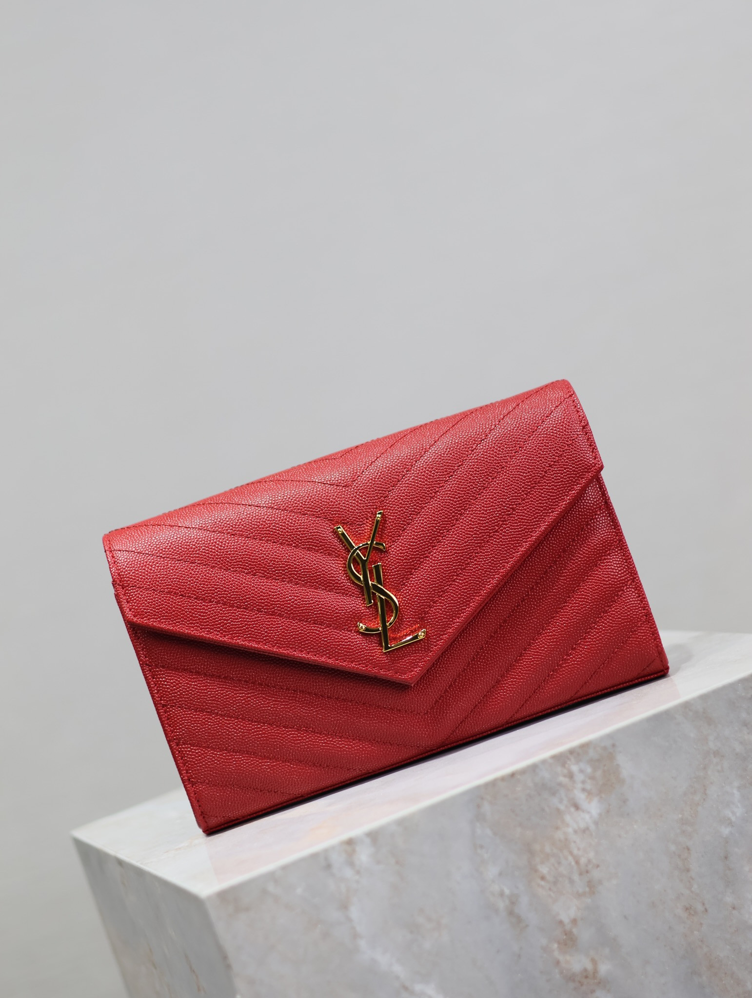 YSL Cassandra Monogram Classic Chain Wallet in Grained Poudre Leather 22.5 x 14 x 4cm