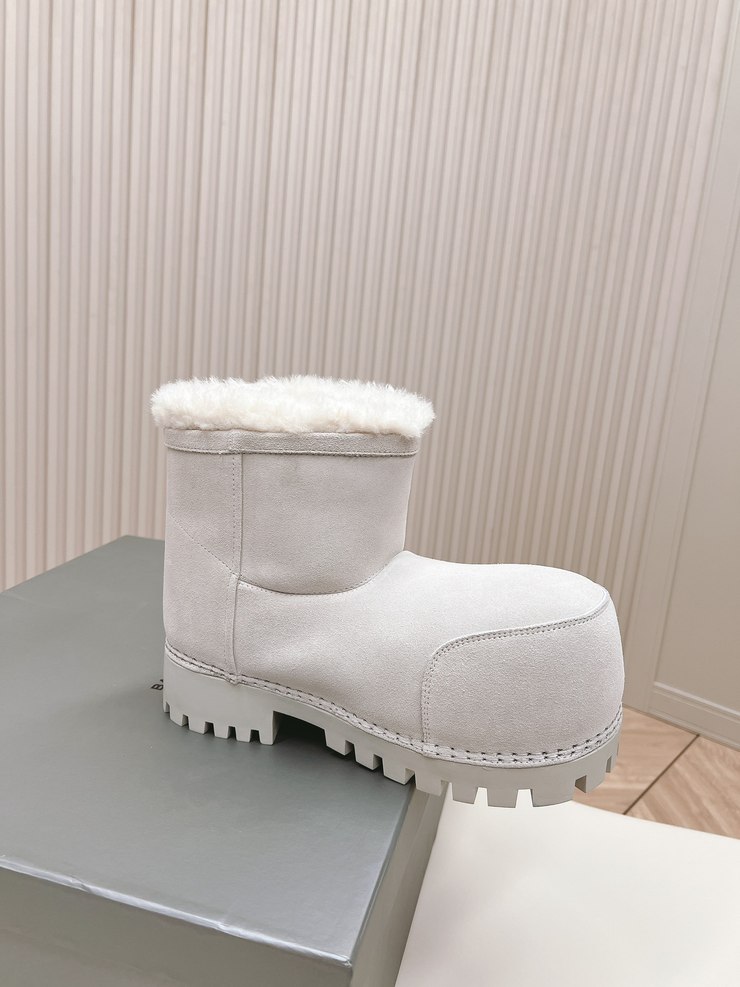 UA Balenciaga Snow Boot