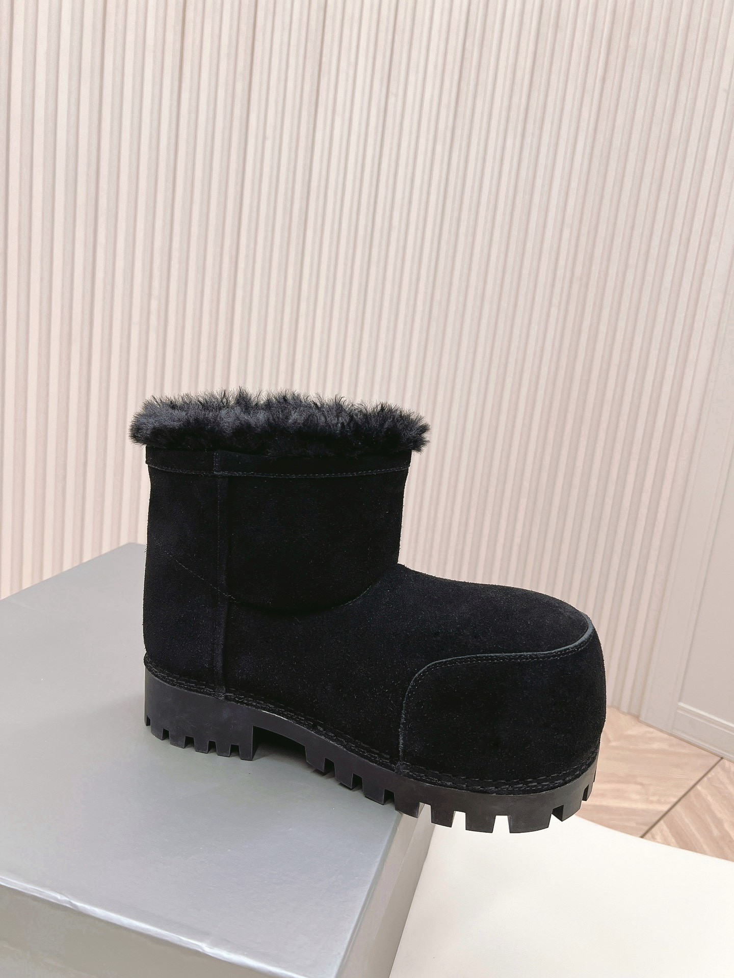 UA Balenciaga Snow Boot