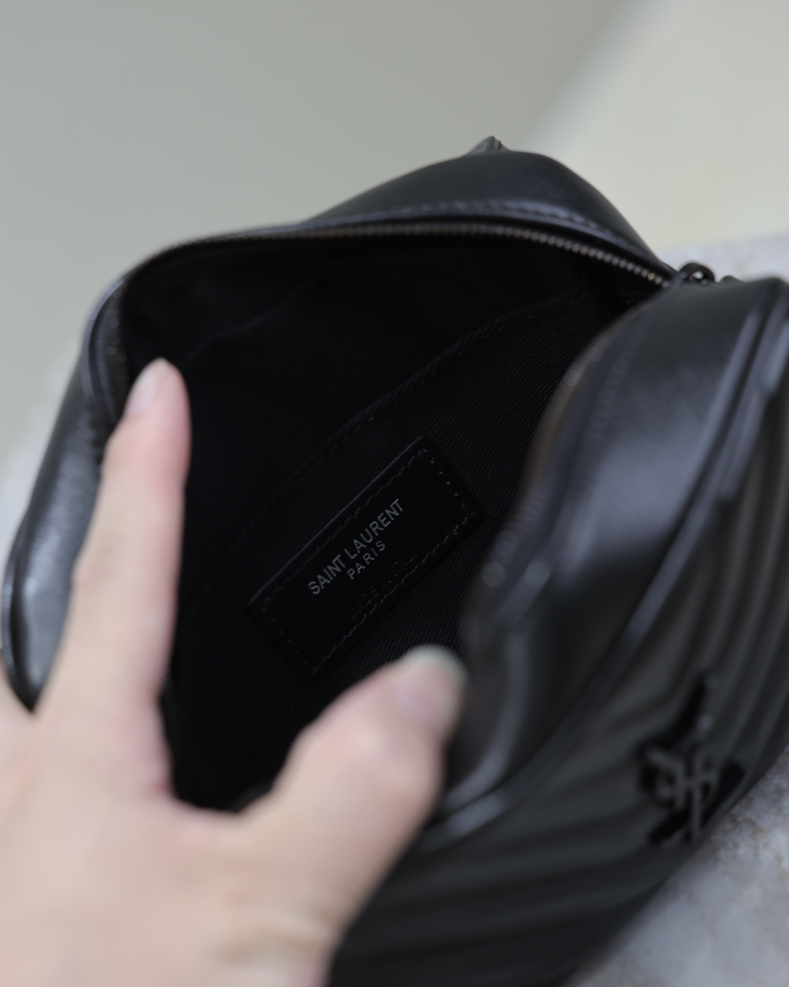 YSL LOU BELT BAG 15.5x10.5x5.5cm