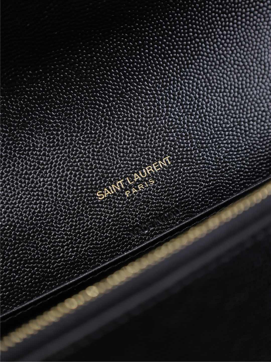 YSL kate belt bag in grain de poudre-embossed leather 18x12x4.5cm