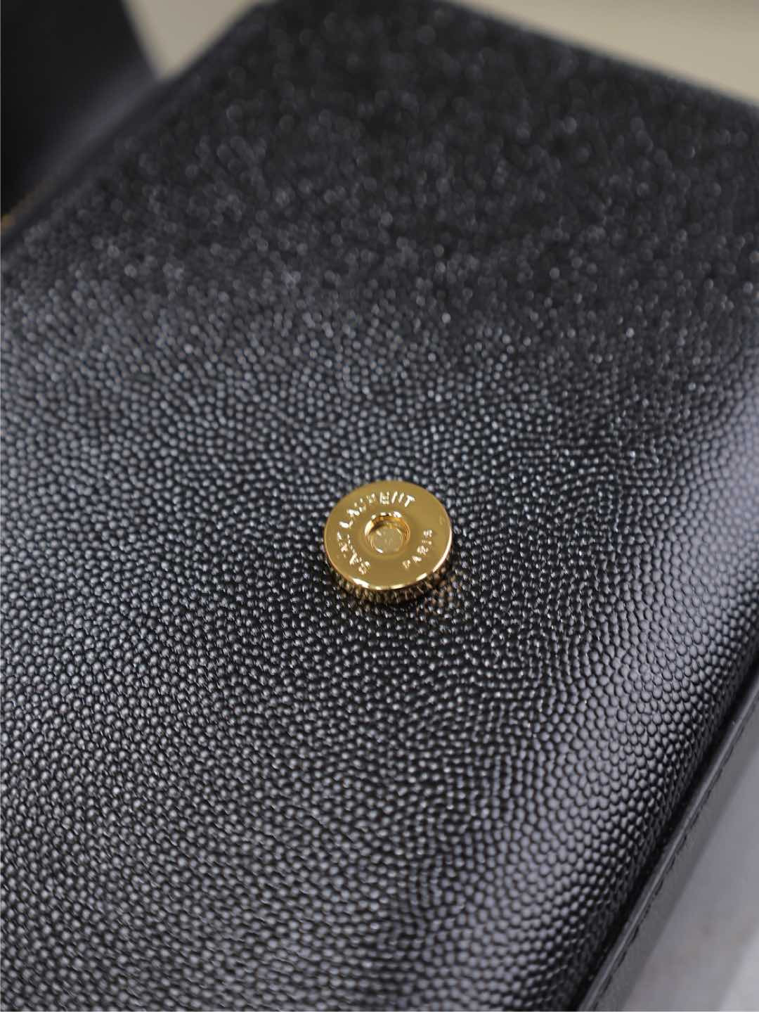 YSL kate belt bag in grain de poudre-embossed leather 18x12x4.5cm