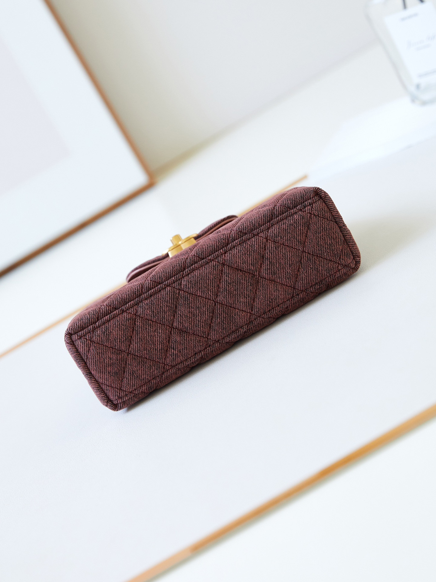 Chanel 24A Kelly 19x13x7cm