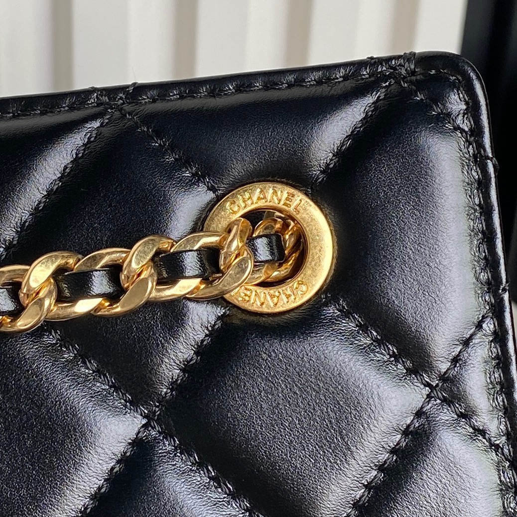 Chanel 24K Handbag 13×27×7cm