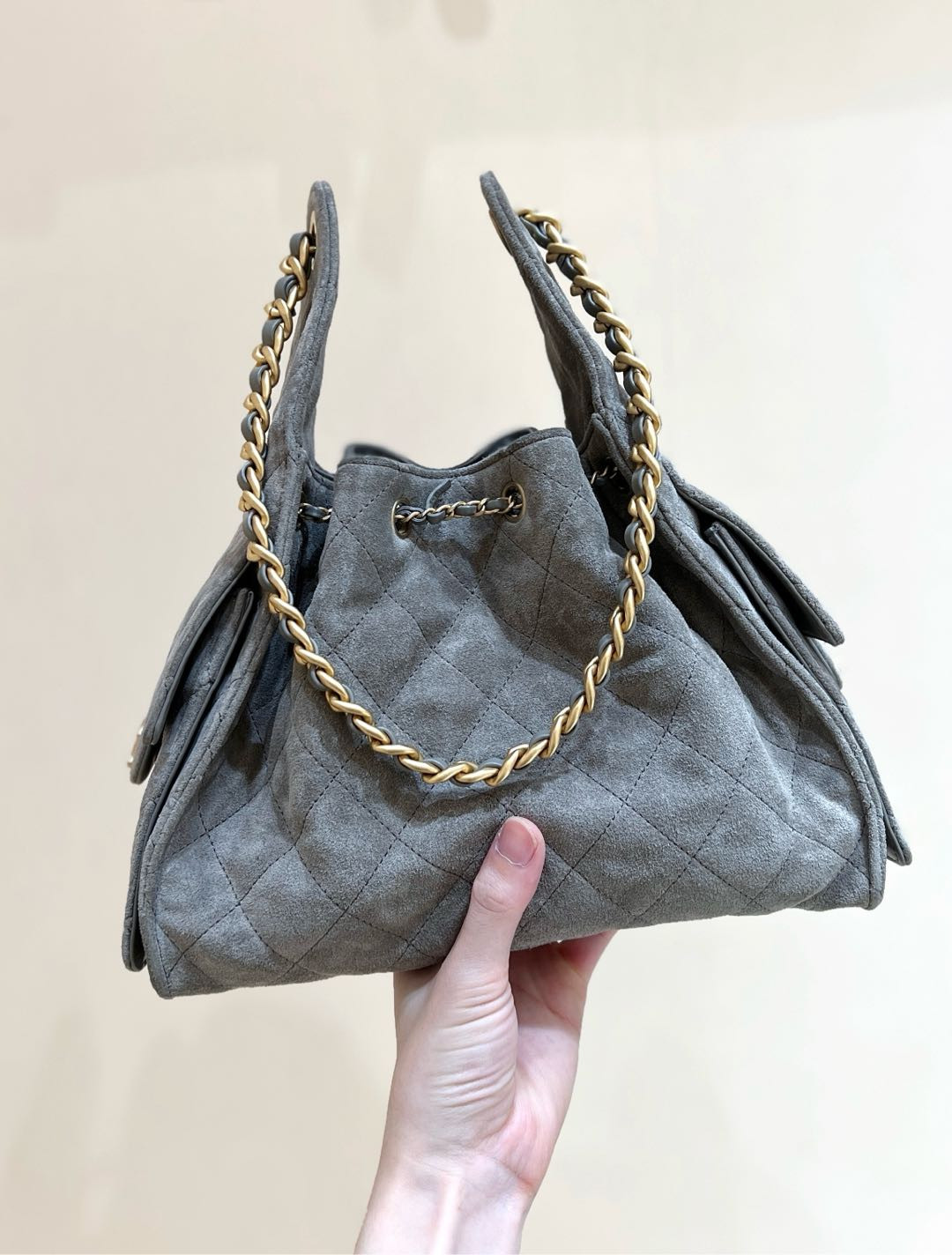 CHANEL 25C Bucket Bag 26x30x14cm