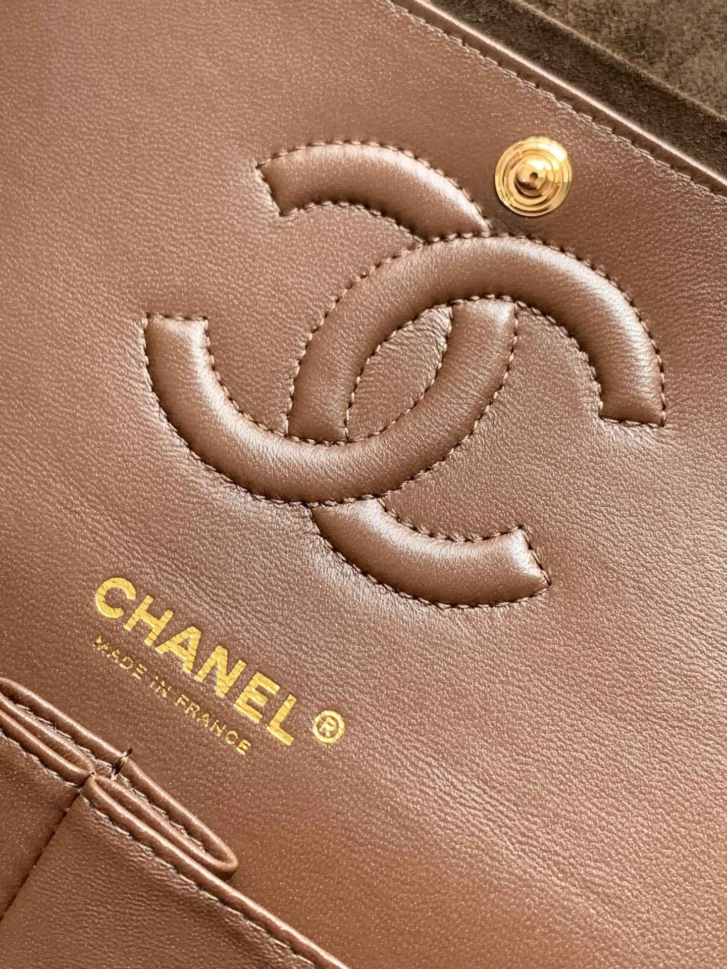 CHANEL CLASSIC 11.12 HANDBAG 25 15.5×25.5×6.5cm