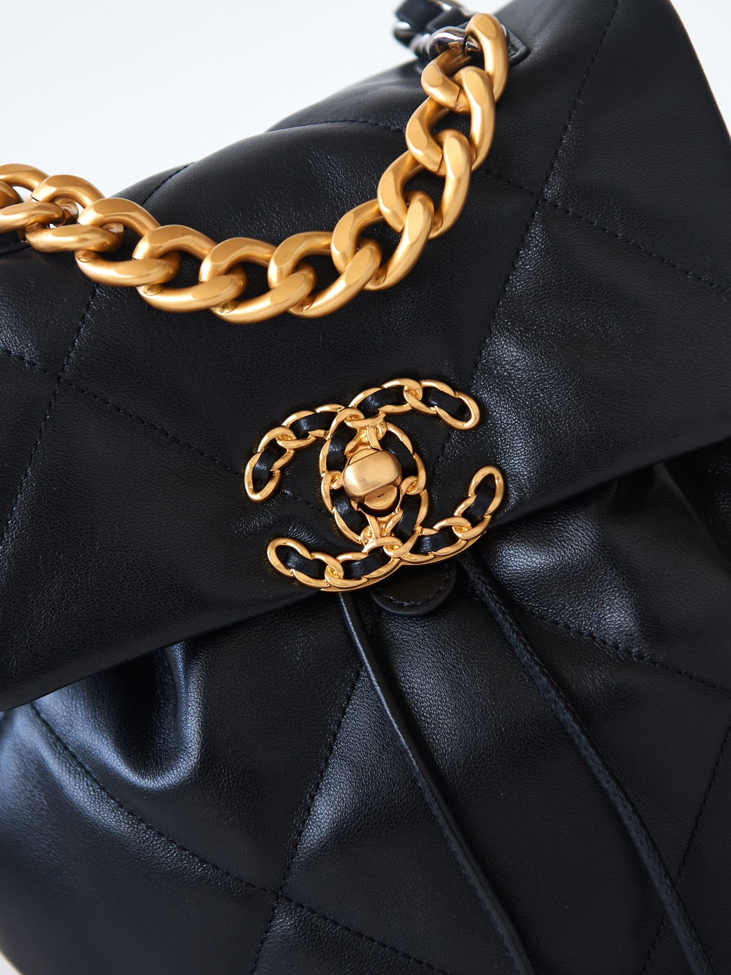 Chanel Backpack 26x22x16cm