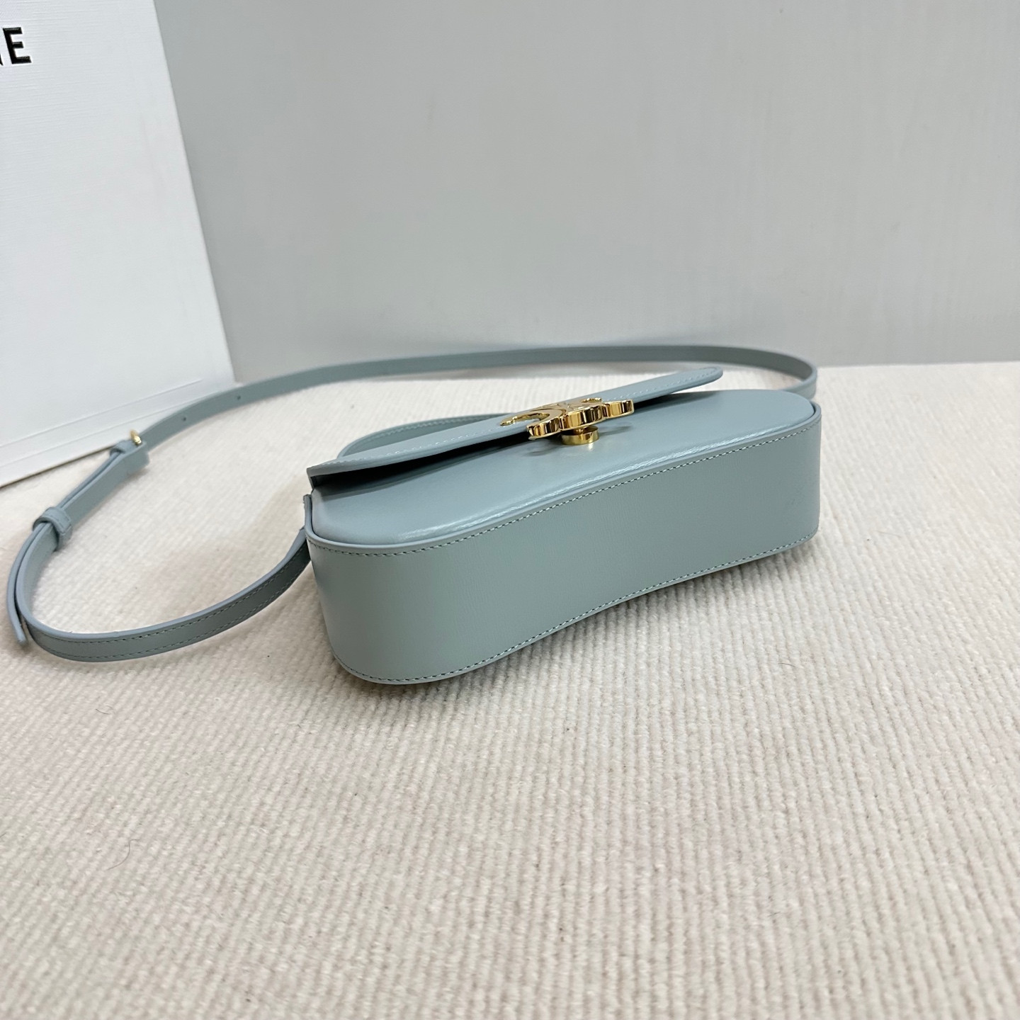 Celine TEEN CELINE LOLA IN shiny calfskin 20x11.5x5cm