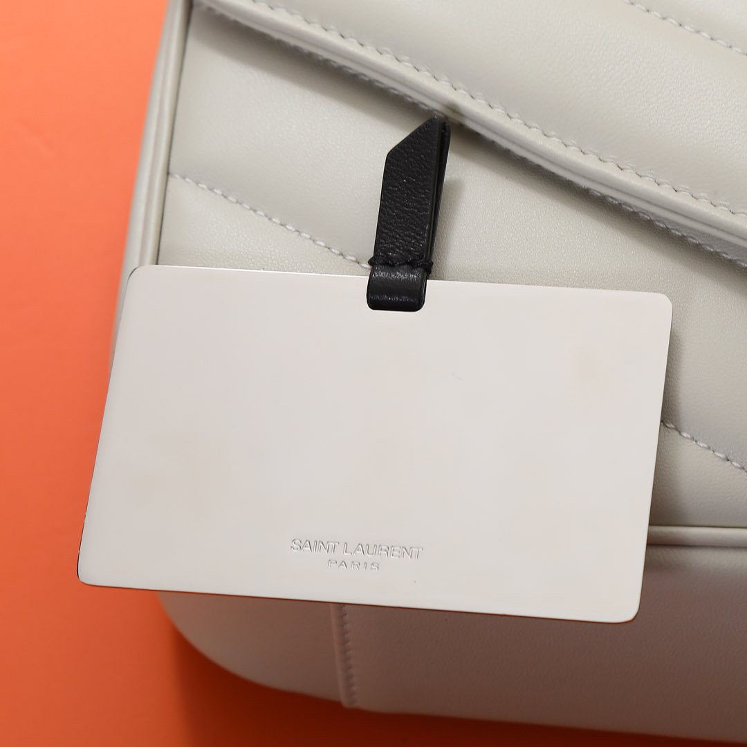 YSL LOULOU small in MATELASSÉ lambskin 24x14x6cm