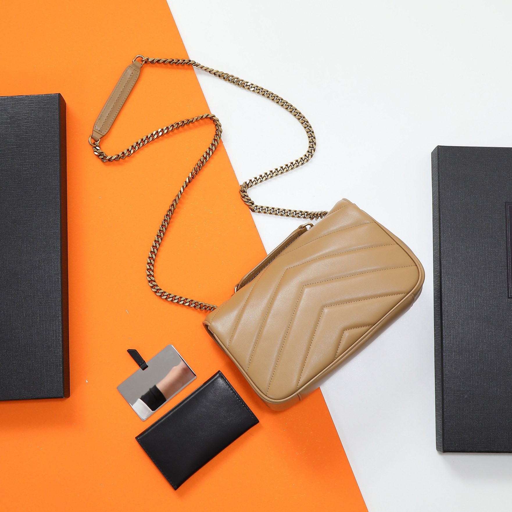 YSL LOULOU small in MATELASSÉ lambskin 24x14x6cm