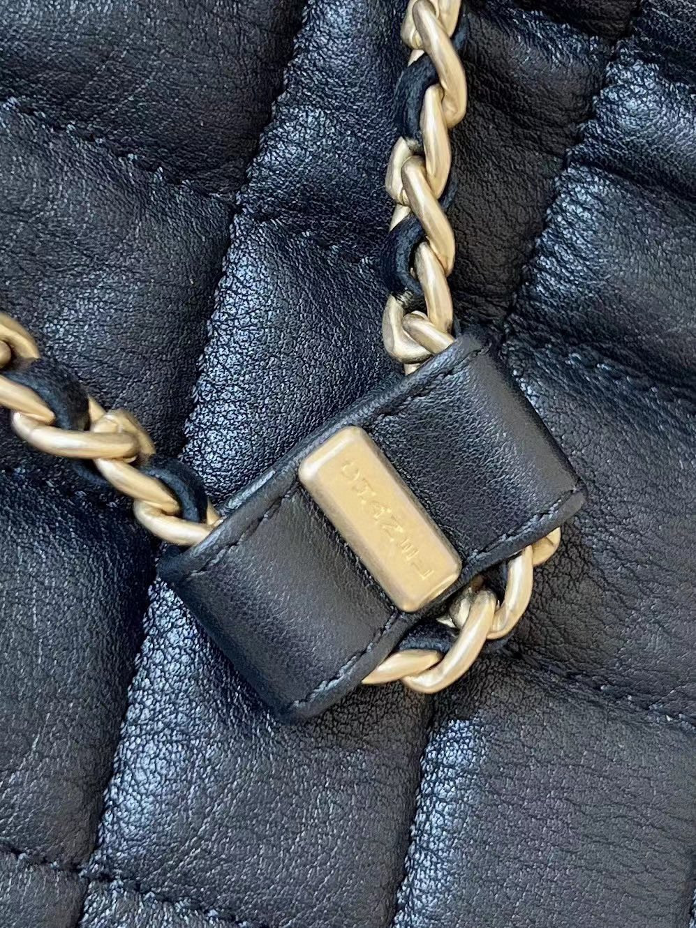 Chanel backpack 16.5x17x12cm