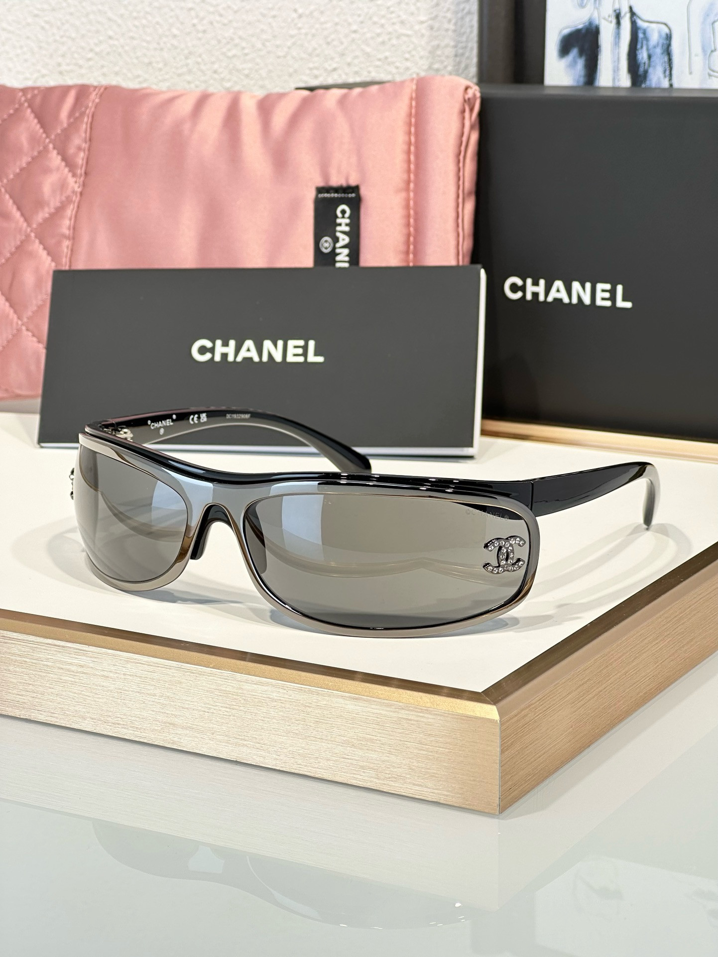 Chanel Glasses coco neige 71557