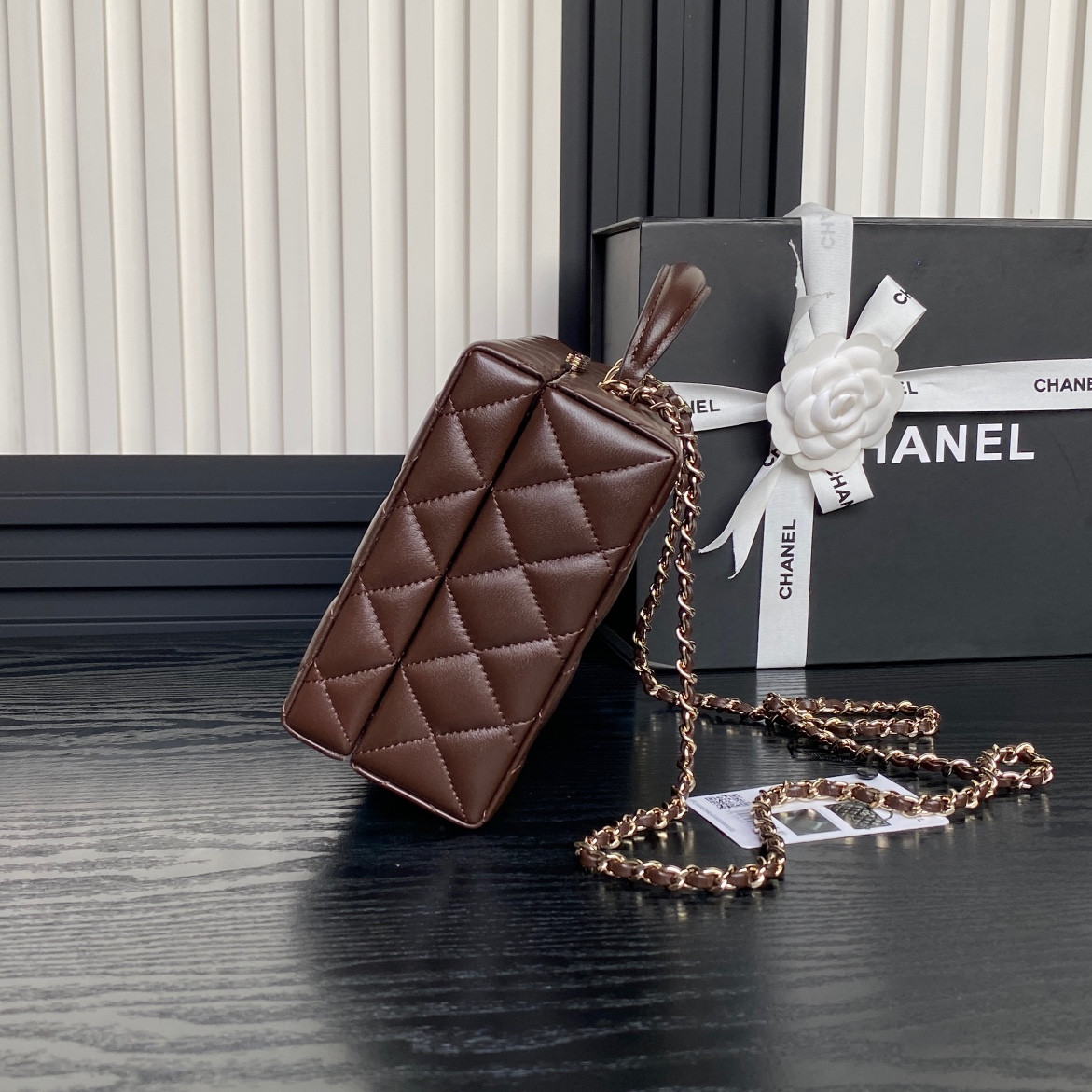 Chanel Box bag 15x22x7.5cm