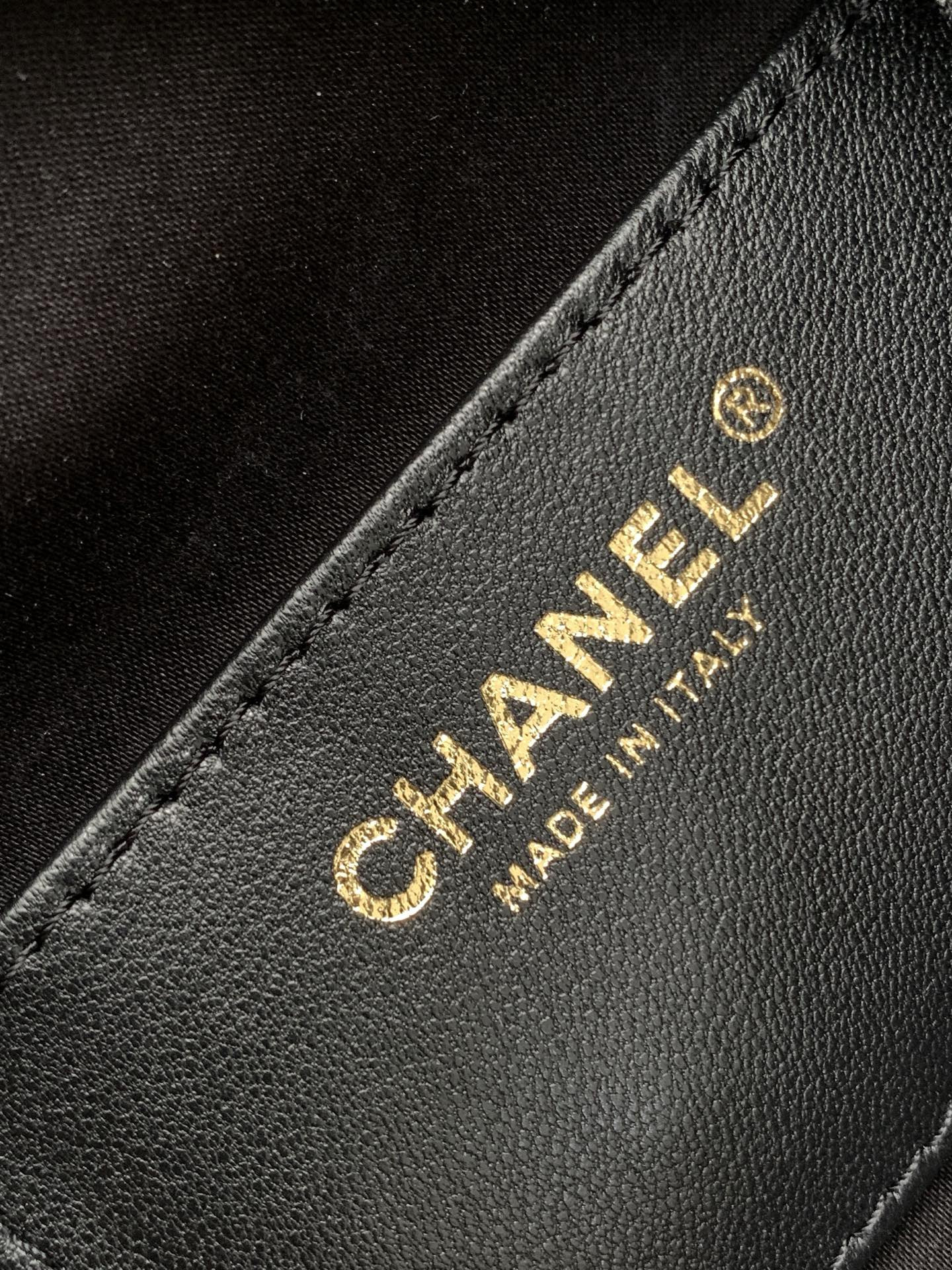 CHANEL 25C Bucket Hobo Bag AS5231 40x30x15cm