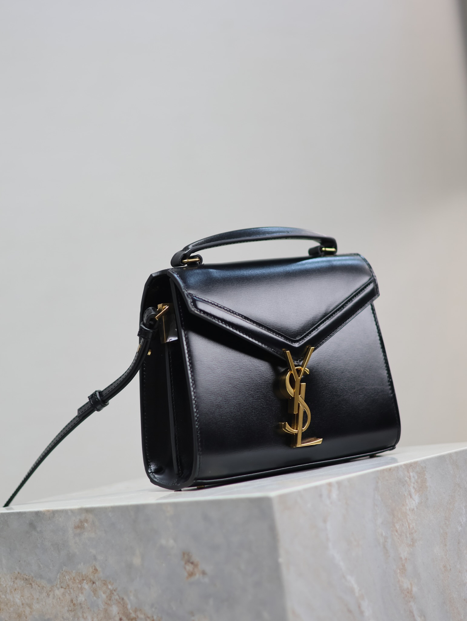 YSL cassandra mini top handle bag 20x16x7.5cm