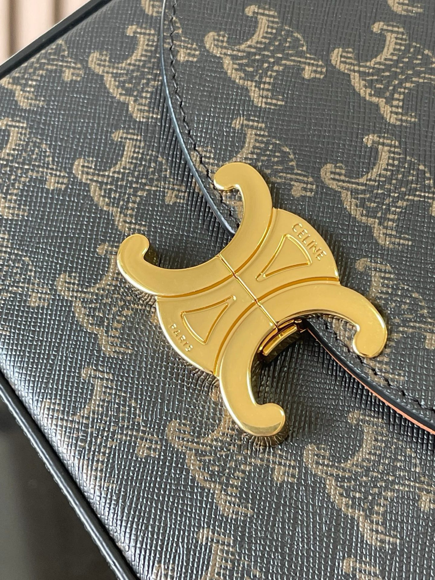 Celine SMALL BOX BLANDINE in Triomphe Canvas and Calfskin 16x12x4cm