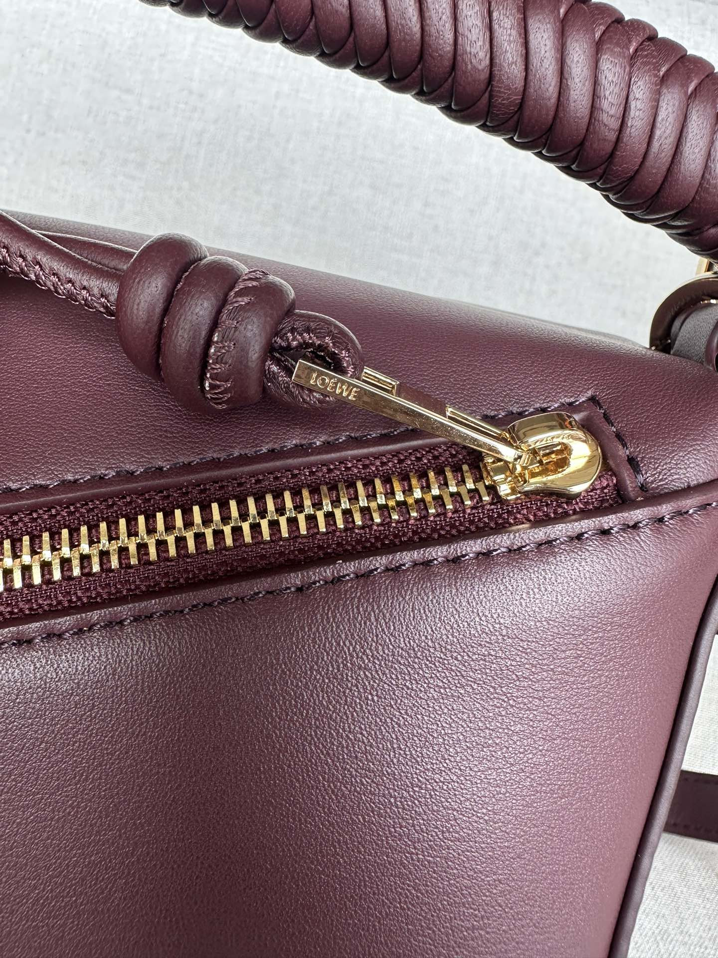 LOEWE Small Puzzle Bag in smooth calfskin 24x10.5x16.5cm