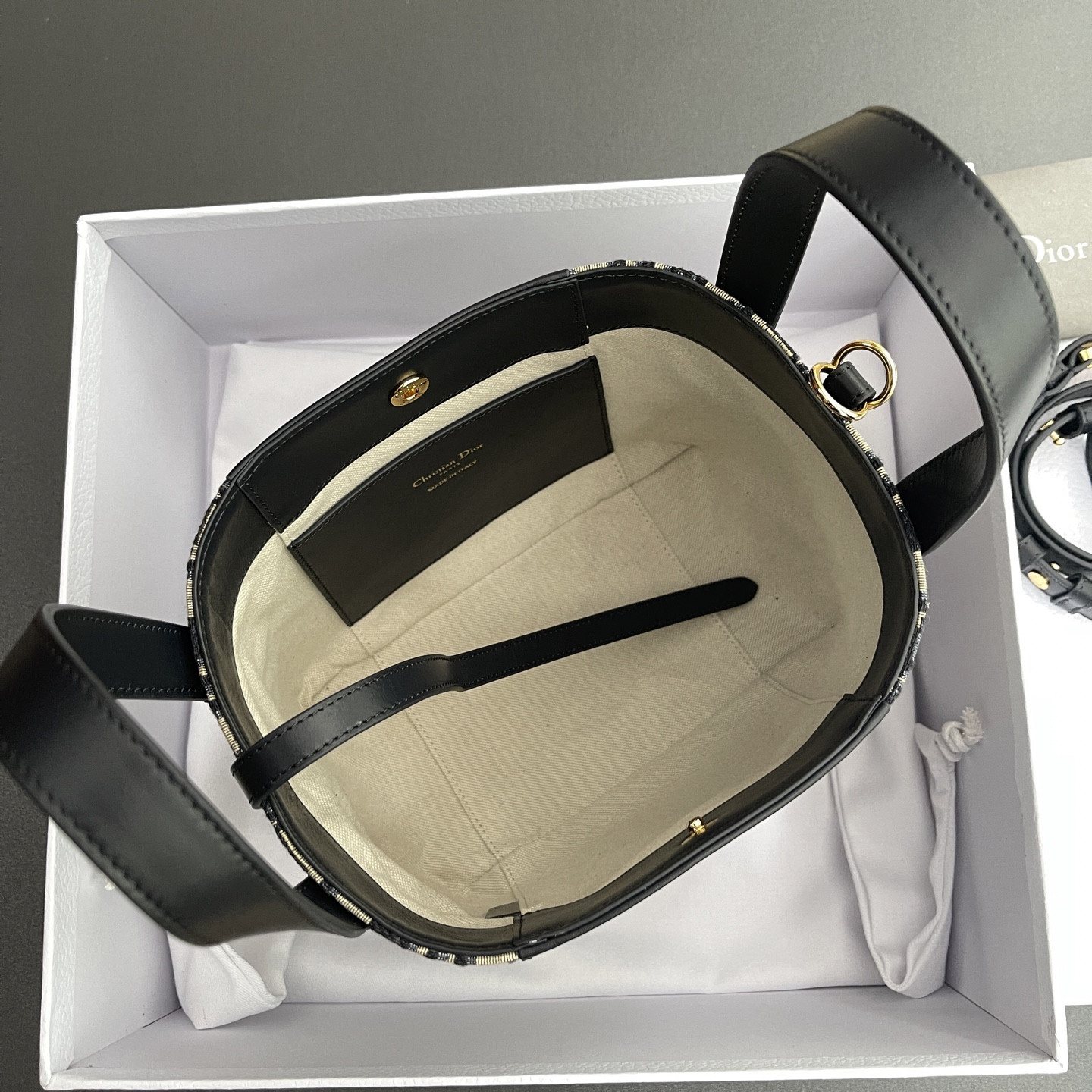 Dior Small Signature Bucket Bag 21x19x11cm