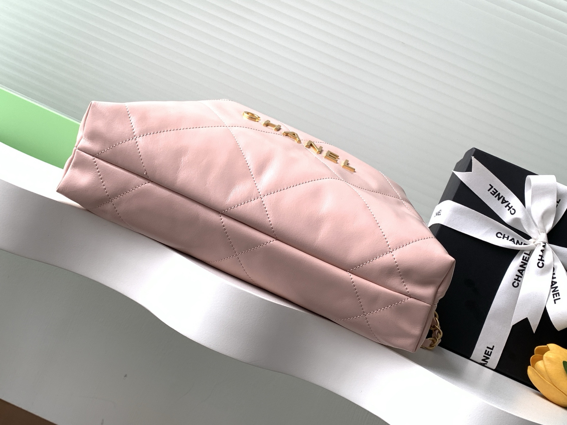 CHANEL 22 SMALL HANDBAG AS3260 35x37x7cm