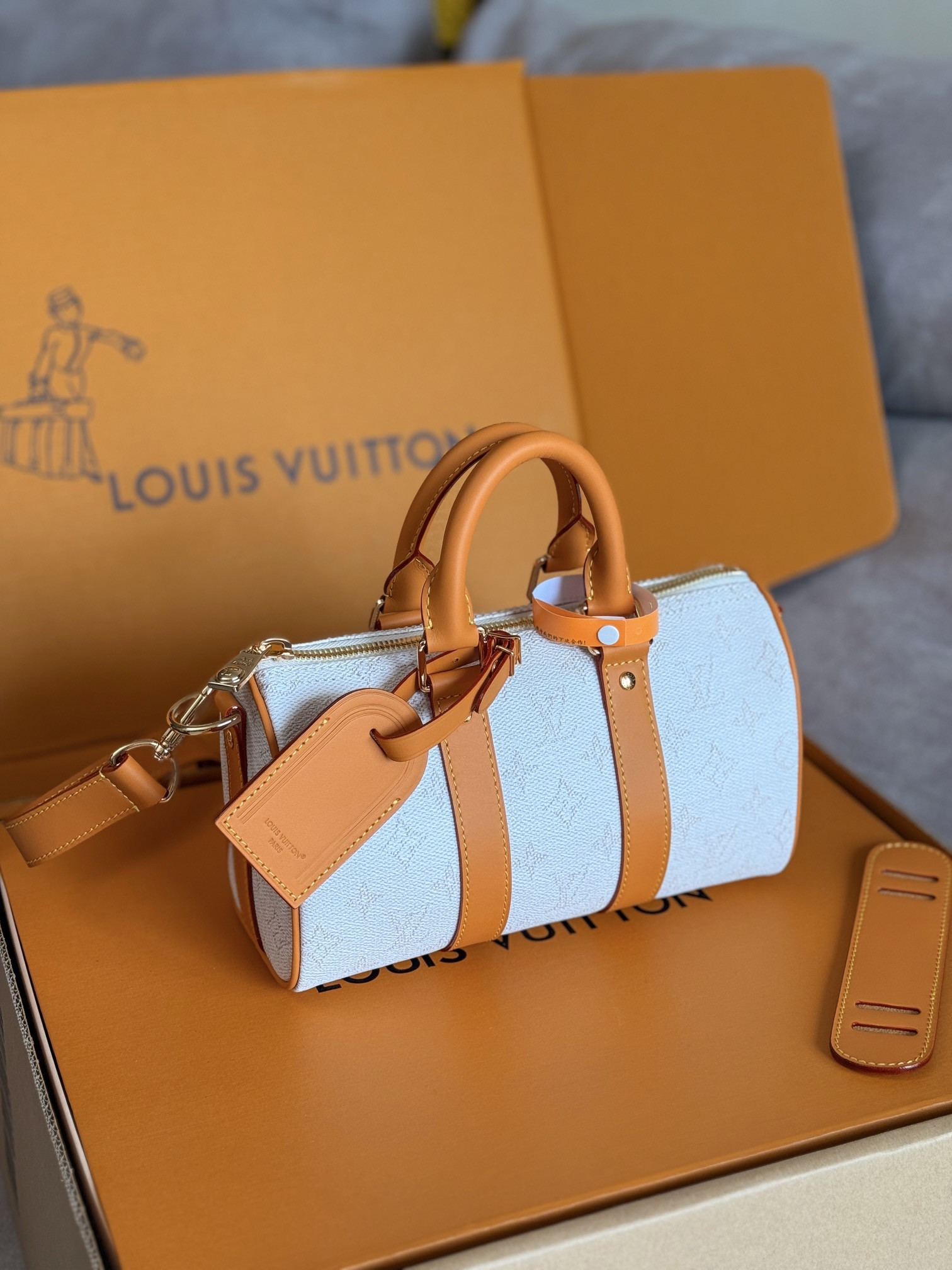 LV Keepall Bandoulière 25 M15076 25x15x11cm