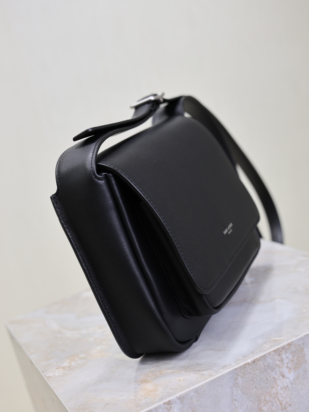 YSL SAINT LAURENT Niki small satchel in smooth leather 21x16x5cm