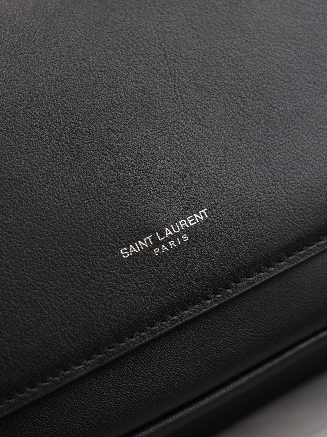 YSL SAINT LAURENT Niki small satchel in smooth leather 21x16x5cm