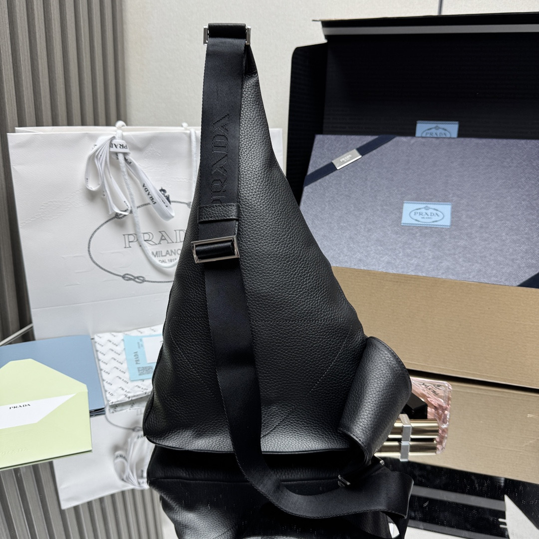 Prada Cross leather bag 47.5x26.5x10cm