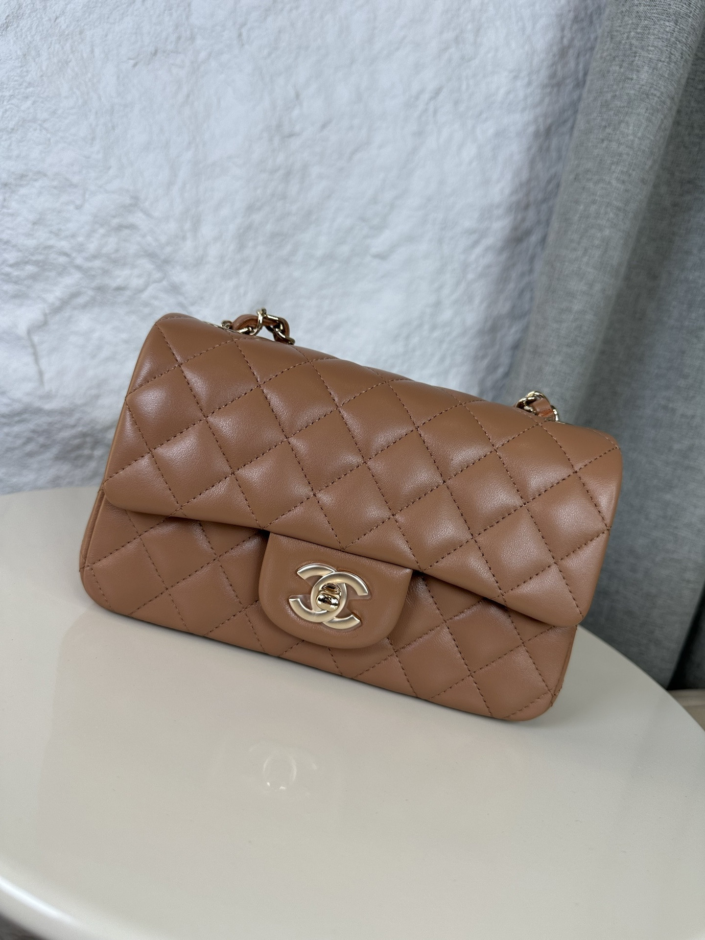 Chanel Mini Flap Bag 20x12x6cm