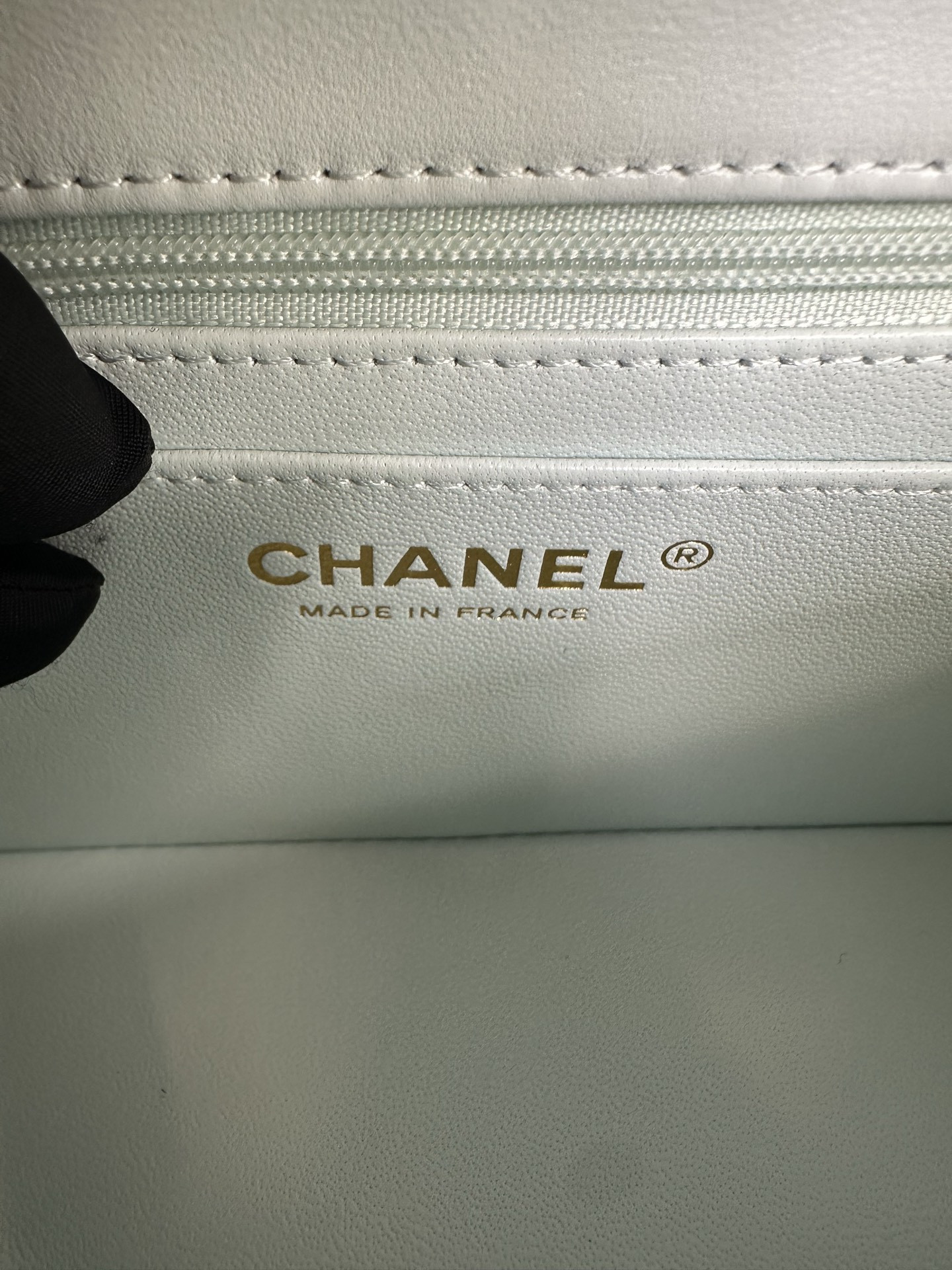 Chanel Mini Flap Bag 20x12x6cm