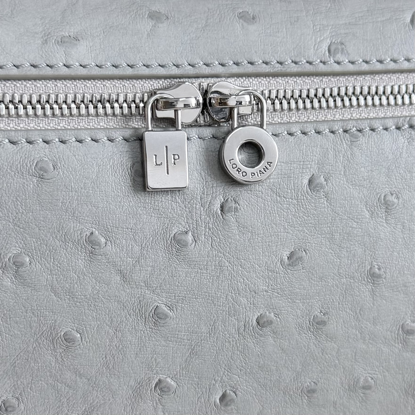 Loro Piana Extra Pocket L19 Ostrich-grained Leather 11 x 19 x 6.5 cm