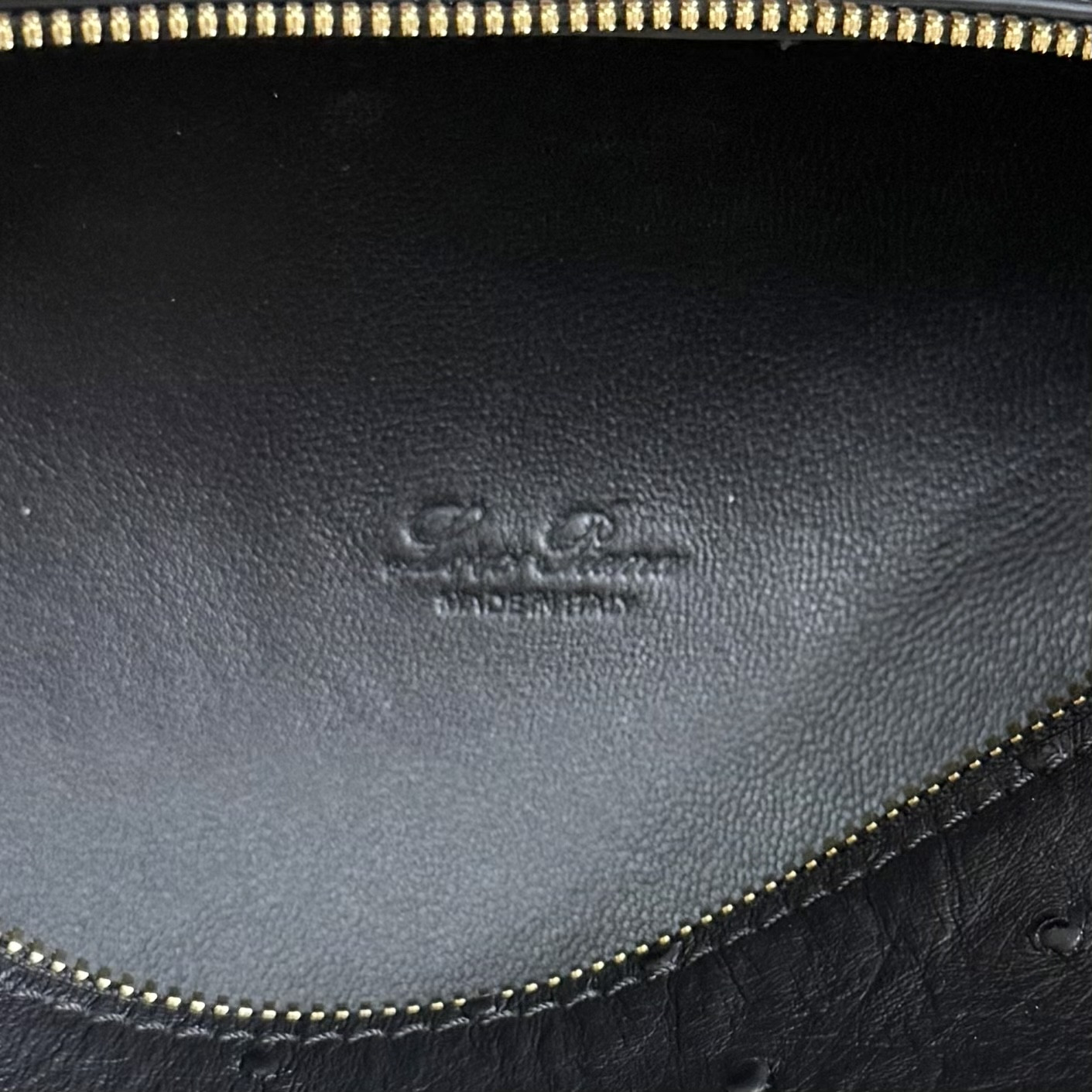 Loro Piana Extra Pocket L19 Ostrich-grained Leather 11 x 19 x 6.5 cm