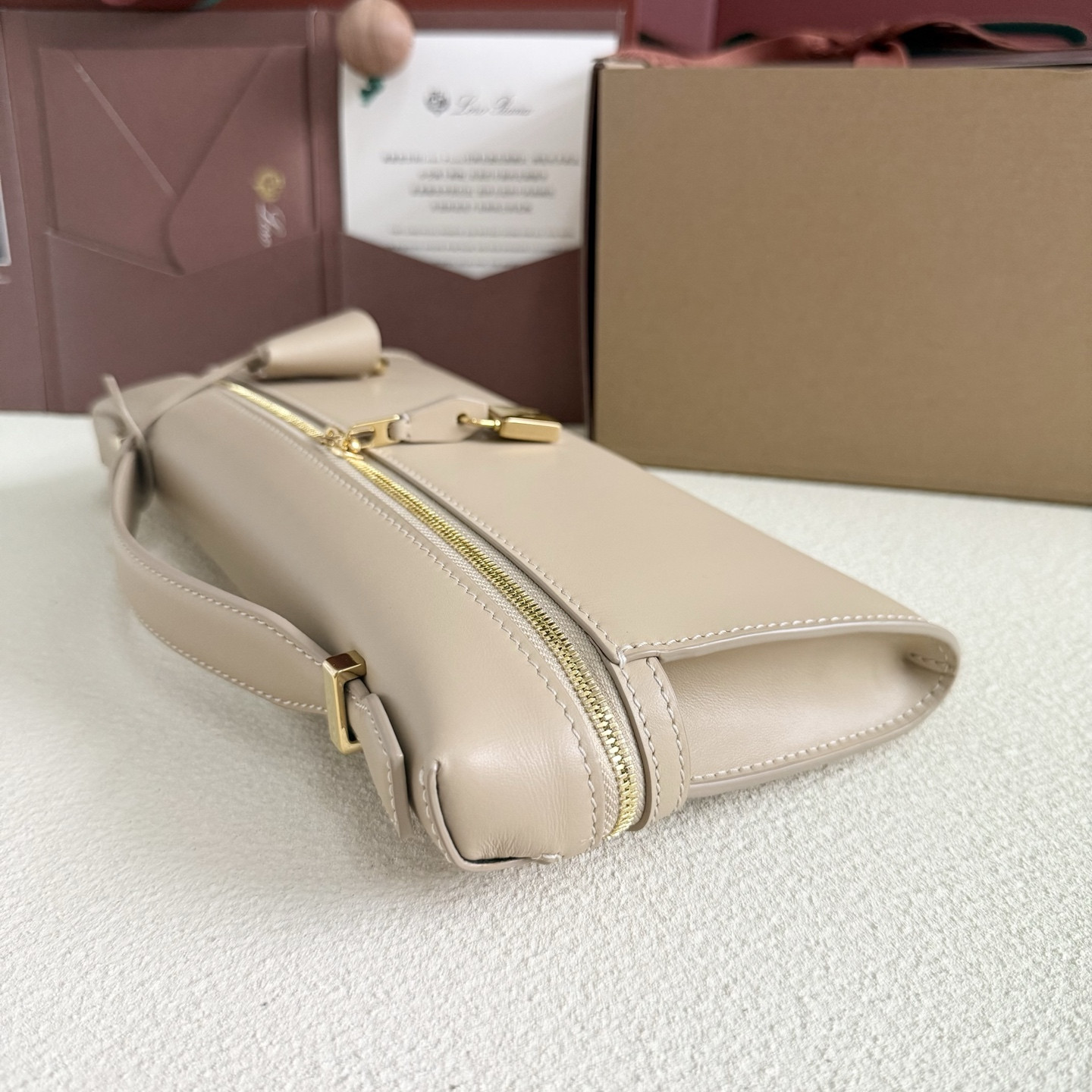 Loro Piana Extra Clutch L29 29x14x3cm