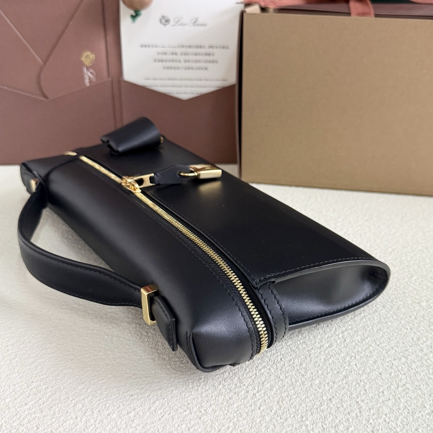 Loro Piana Extra Clutch L29 29x14x3cm