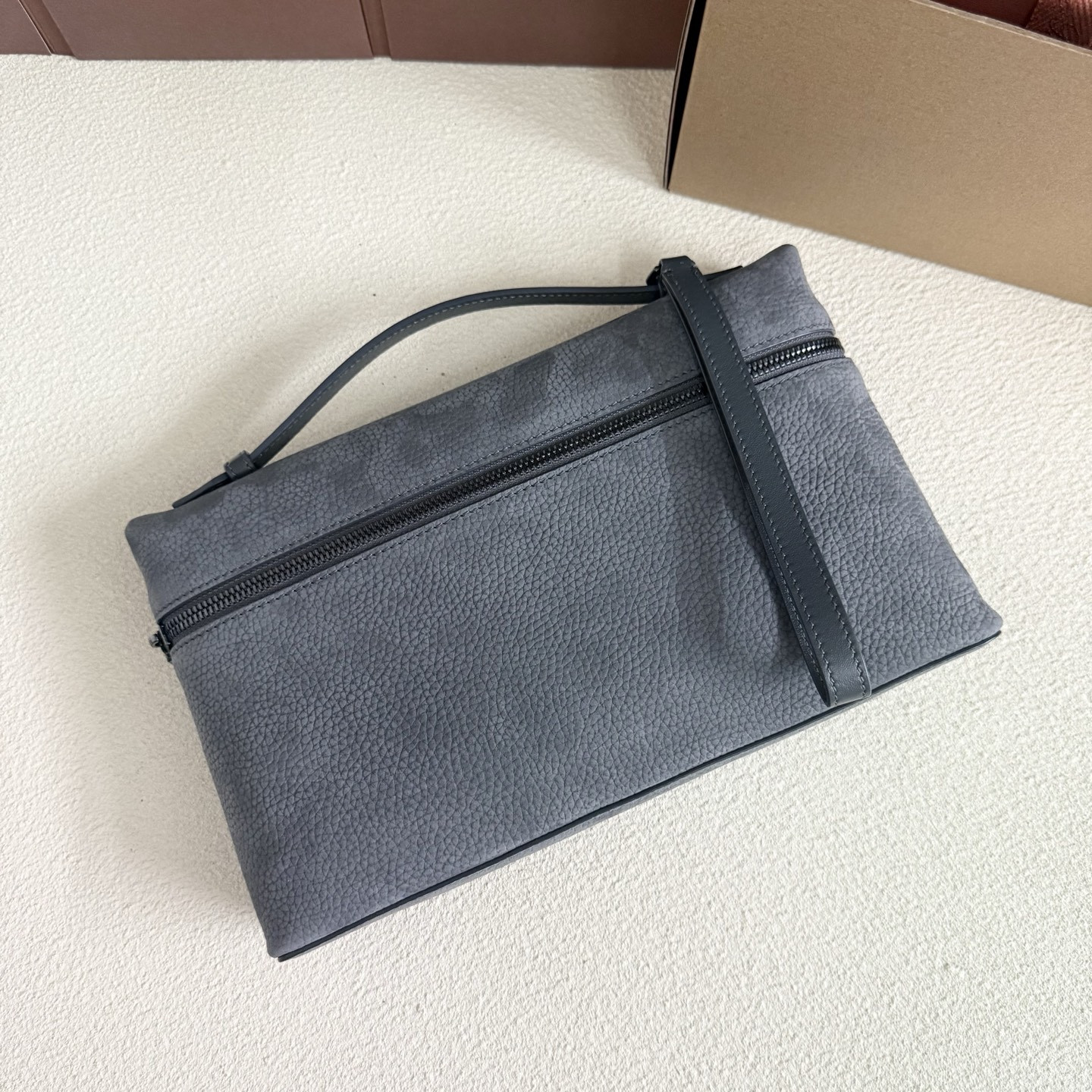 Loro Piana Extra pouch L29 29x18x5cm